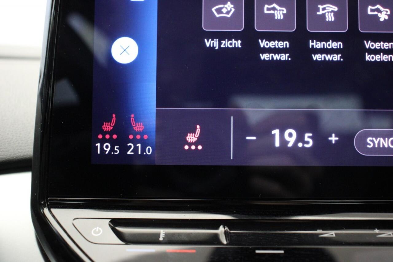 Volkswagen ID.4 Pro 77 Kwh - Carplay, Navi, Cruise, Stoelverwarming, Afn. Trekhaak, SOH 92%