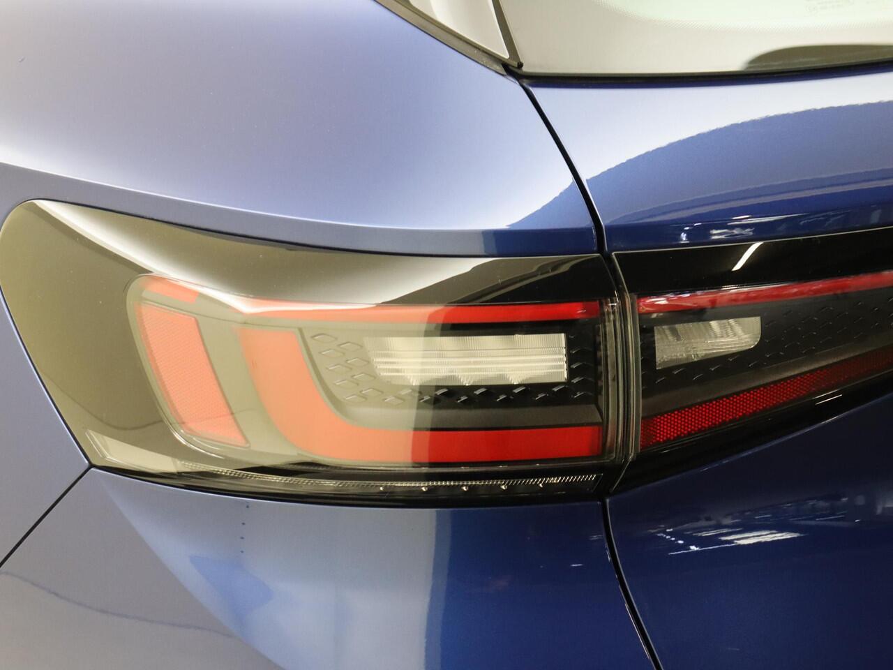 Volkswagen ID.4 Pro 77 kWh | Parkeerassistent | Achteruitrijcamera | Stoel- en stuurwielverwarming | Adaptieve cruise control | Keyless | CarPlay |