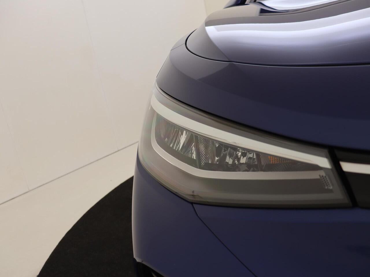 Volkswagen ID.4 Pro 77 kWh | Parkeerassistent | Achteruitrijcamera | Stoel- en stuurwielverwarming | Adaptieve cruise control | Keyless | CarPlay |
