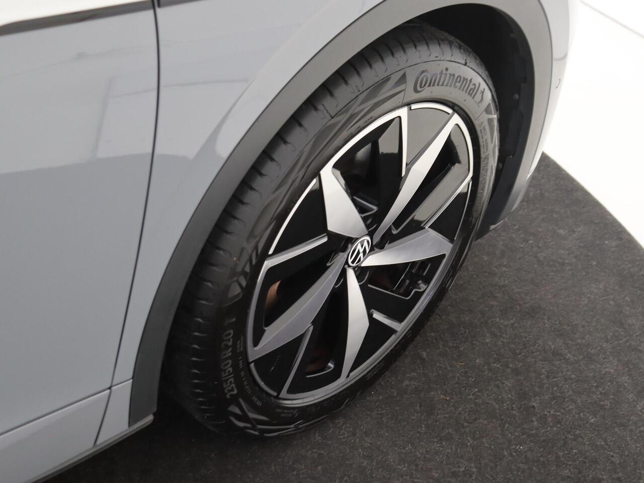 Volkswagen ID.4 GTX 4Motion 77 kWh | SoH 92% | Panoramadak | 360 camera | Dodehoek detectie | Keyless | Adaptieve cruise control | CarPlay | Parkeerassistent | Stoel- en stuurwielverwarming |