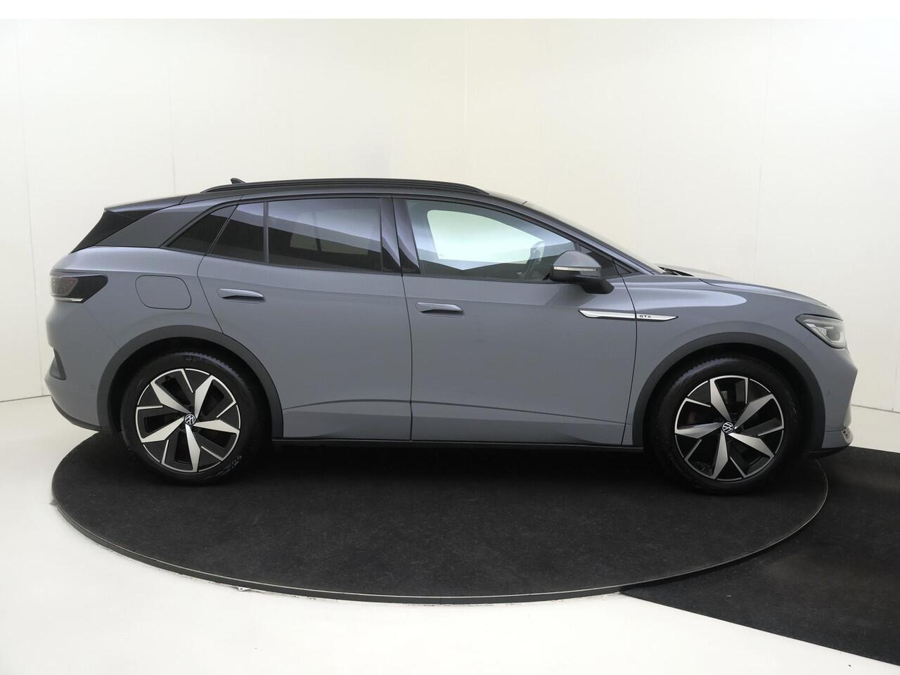 Volkswagen ID.4 GTX 4Motion 77 kWh | SoH 92% | Panoramadak | 360 camera | Dodehoek detectie | Keyless | Adaptieve cruise control | CarPlay | Parkeerassistent | Stoel- en stuurwielverwarming |