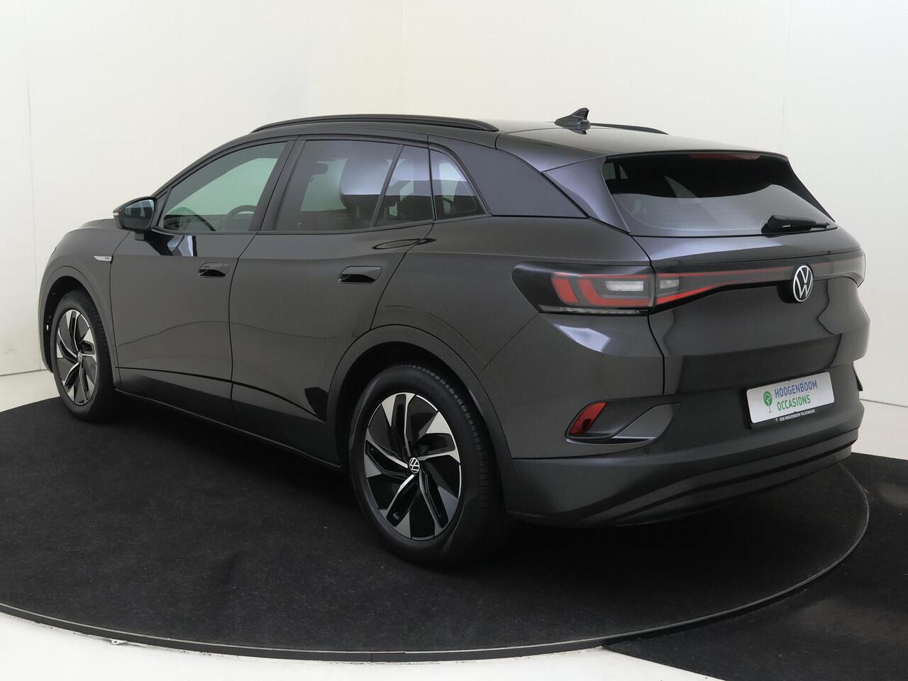 Volkswagen ID.4 Pro 77 kWh | Parkeersensoren | Adaptieve cruise control | CarPlay | Navigatie | Stoel- en stuurwielverwarming | Electronic climate control |