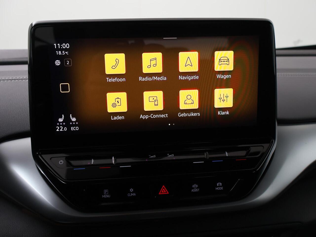 Volkswagen ID.4 Pro 77 kWh | 204 PK | Climate control | Navigatiesysteem | Voorstoelen verwarmd | 20"LM velgen |