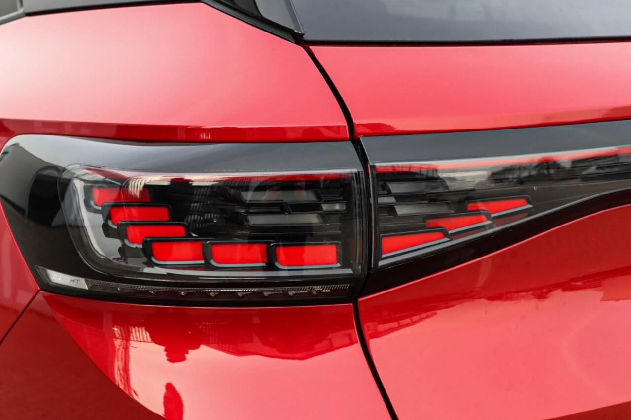 Volkswagen ID.4 Pro 265pk 4Motion 77kWh l Pano l IQ Lights l Adaptive