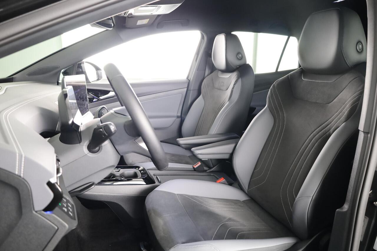 Volkswagen ID.4 Pro Business 77 kWh | Achteruitrijcamera | Led matrix | Navigatie | Elektrische Achterklep |