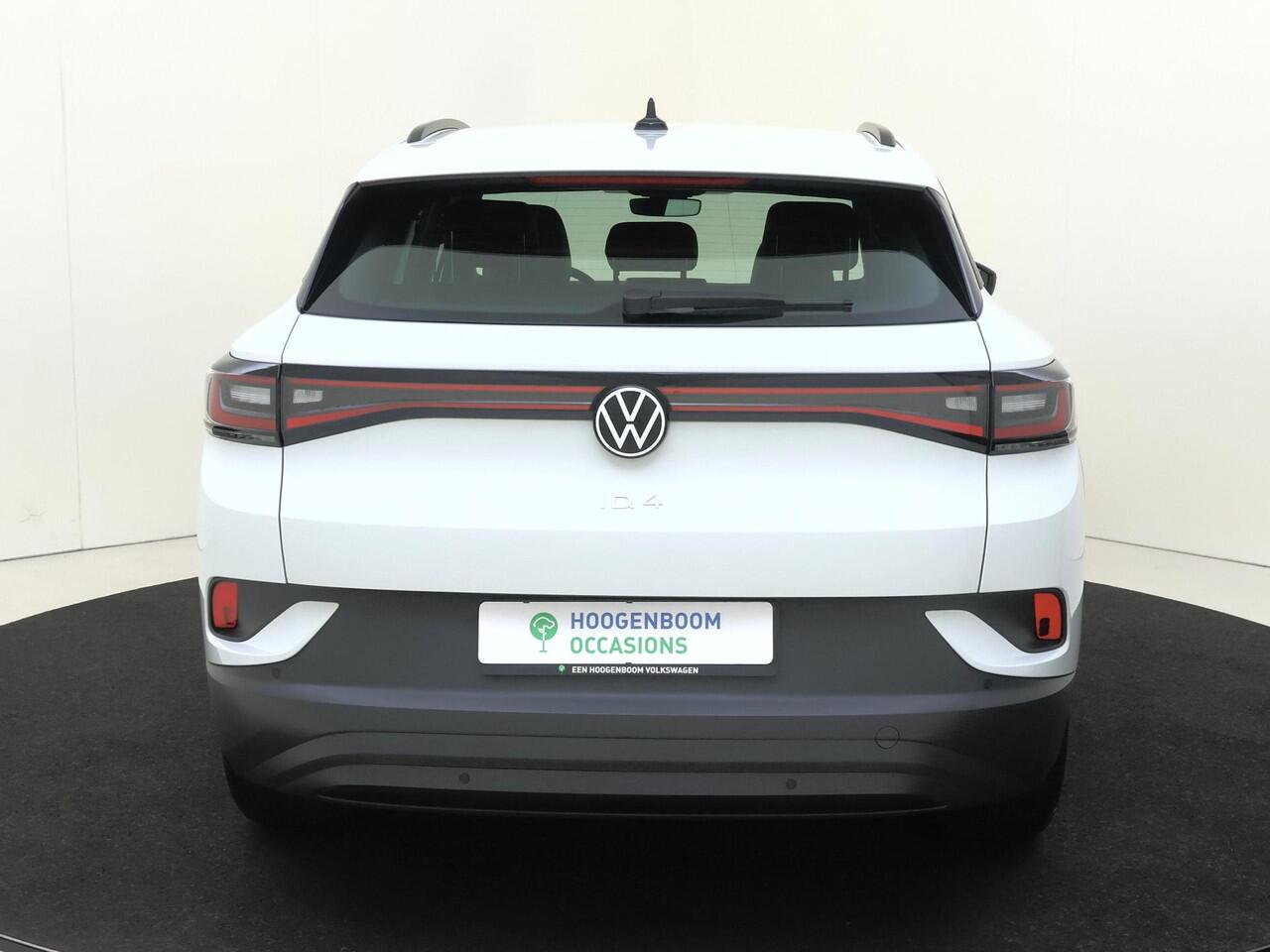 Volkswagen ID.4 Pure 52 kWh | SoH 91% | Parkeersensoren | 3-zone airco | Adaptieve cruise control | Climate Control | Stoel- en stuurwielverwarming | CarPlay | Navigatie |