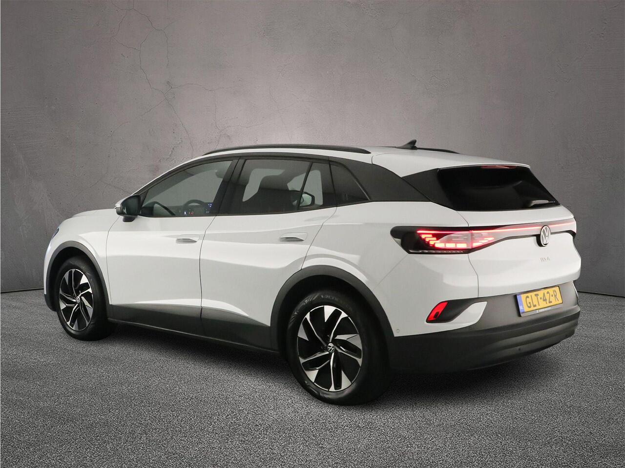 Volkswagen ID.4 Pro Business 286pk Automaat Adaptive cruise control, Navigatie, Achteruitrijcamera, Elektrische achterklep, LED matrix koplampen, Stuurwiel verwarmd