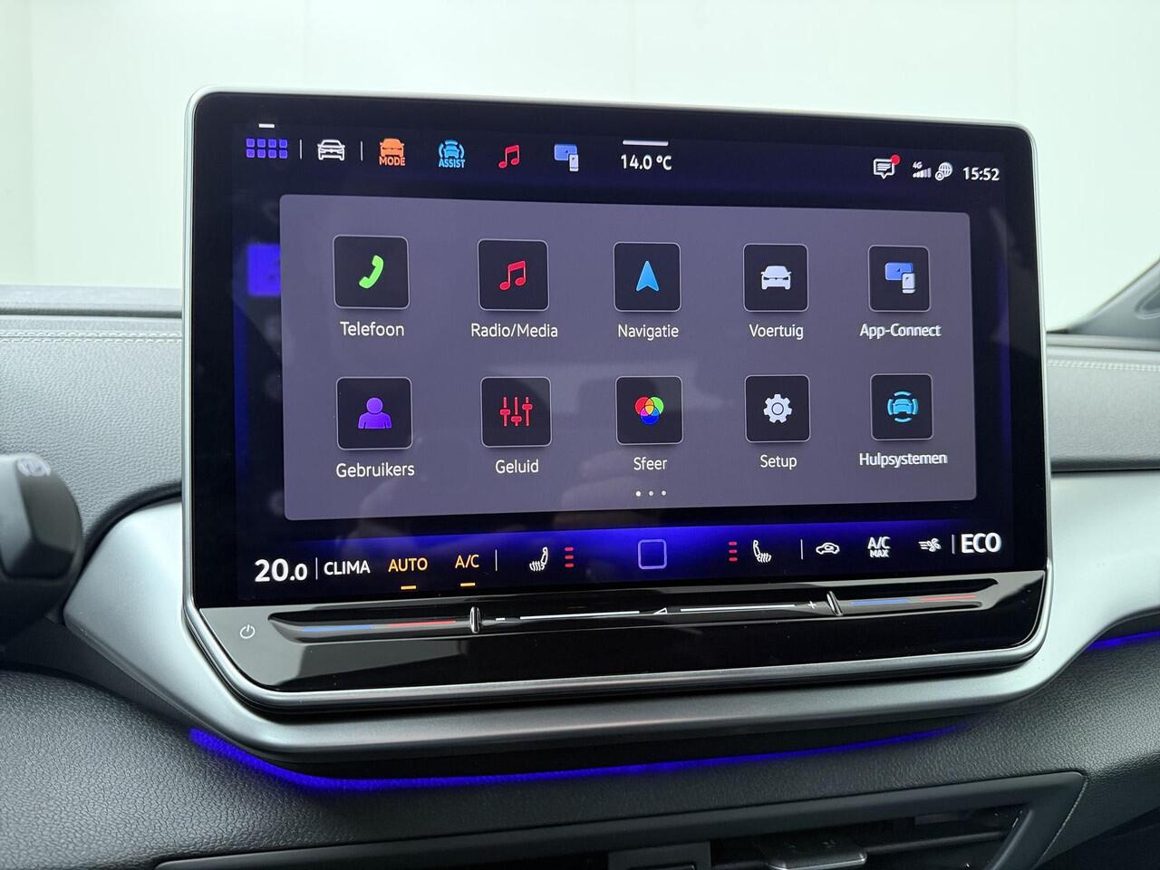 Volkswagen ID.4 Pro Business 77 kWh 286pk | 17% bijtelling | LED Matrix | Elektrisch bedienbare achterklep | Navigatie | Achteruitrijcamera | Adaptive cruise control |