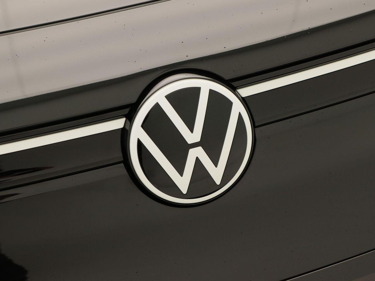 Volkswagen ID.4 Pro Limited Edition 77 kWh 286 PK | Trekhaak | 20" Lichtmetalen Velgen | Navigatie | Stoel- & Stuurverwarming |