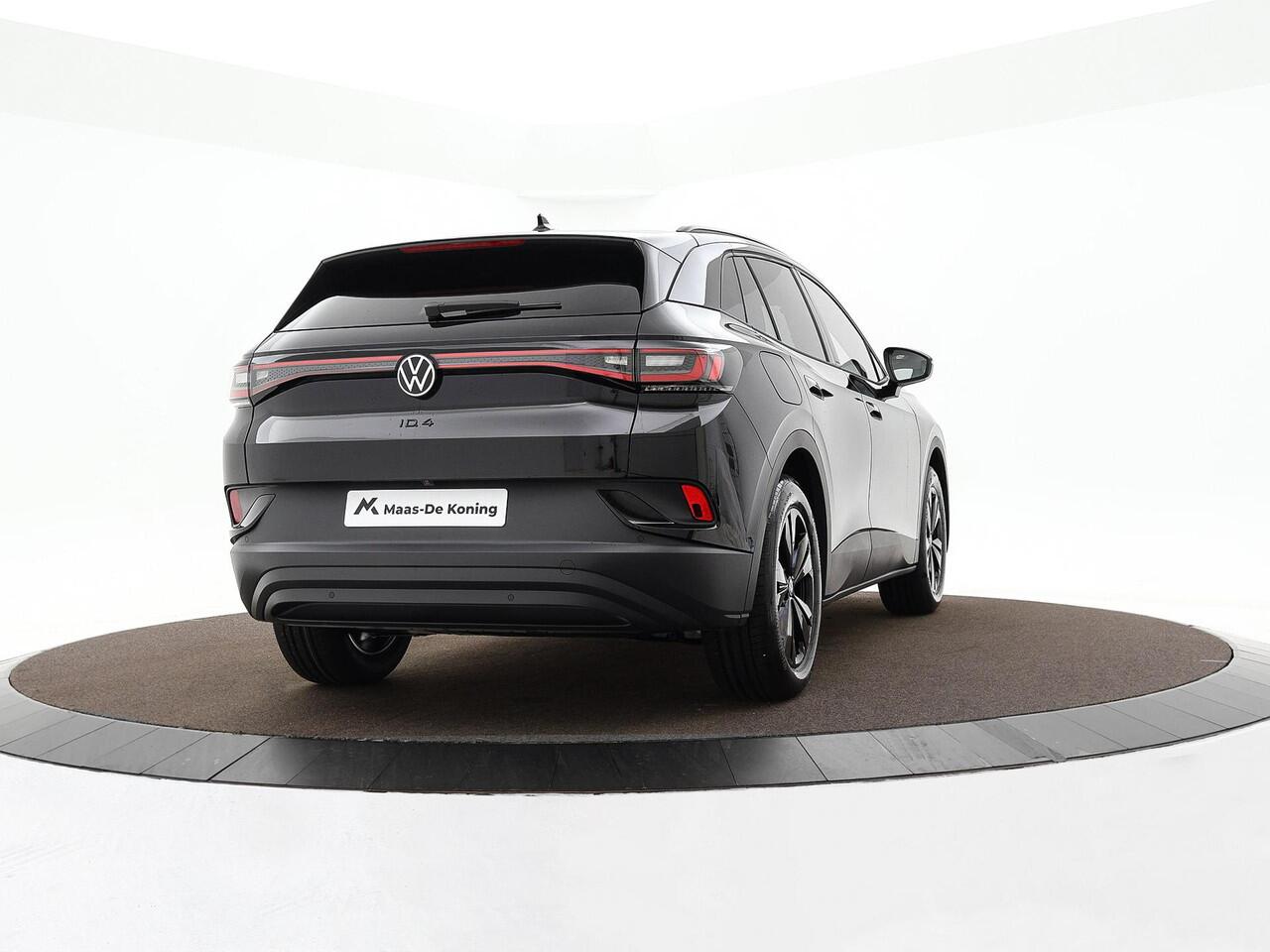 Volkswagen ID.4 Limited Edition 52 kWh accu 170 PK · Achteruitrijcamera · Draadloze telefoonlader · Sfeerverlichting · Stuurwiel verwarmd ·