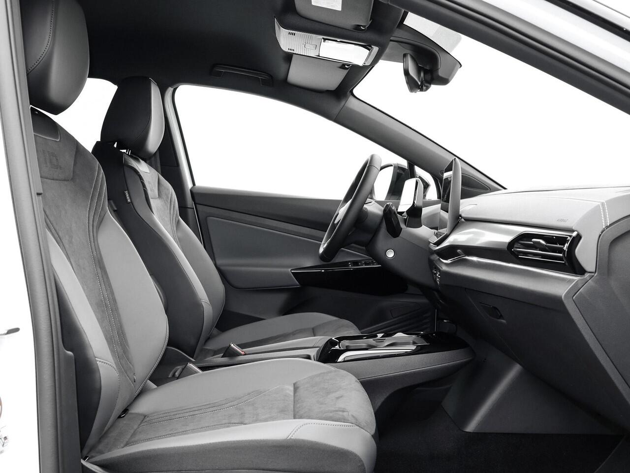Volkswagen ID.4 Limited Edition 52 kWh accu 170 PK · Achteruitrijcamera · Draadloze telefoonlader · verwarmd stuurwiel ·