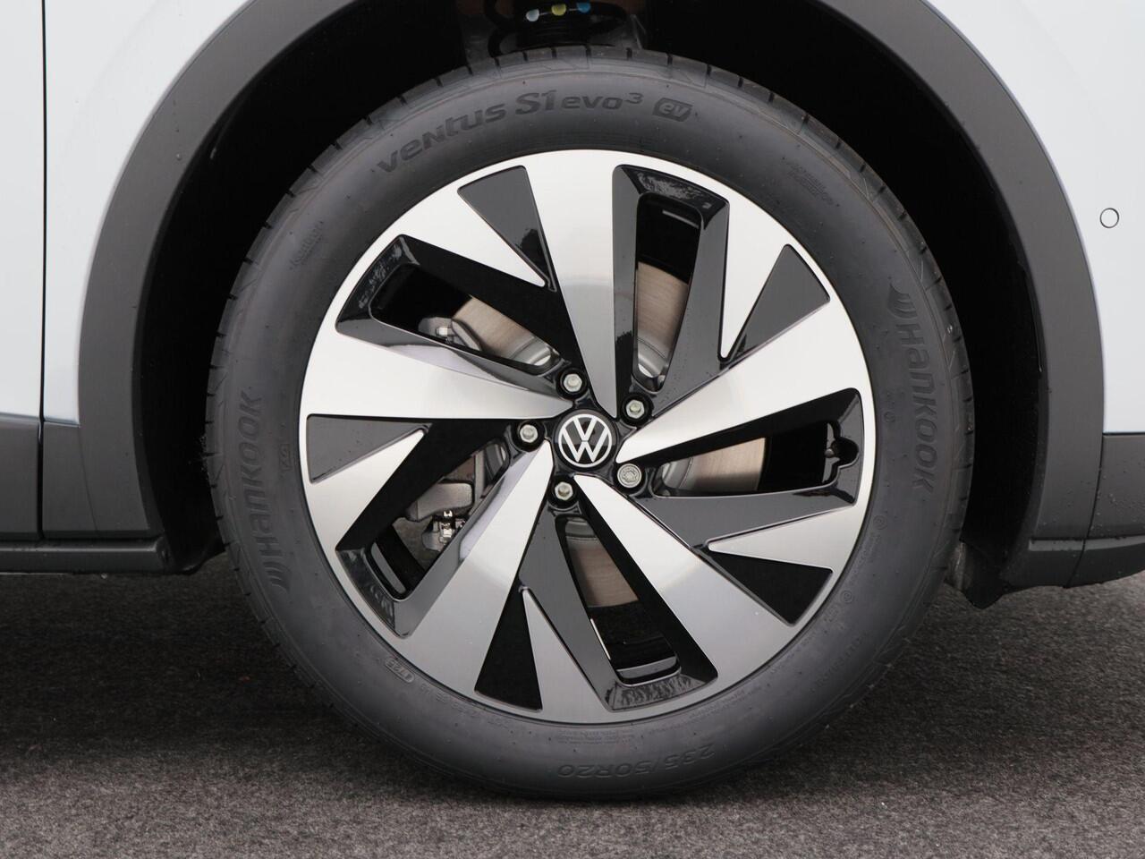 Volkswagen ID.4 Pro Limited Edition 77 kWh | Trekhaak | Stoel- & Stuurverwarming | Navigatie | Adaptieve Cruise Control |