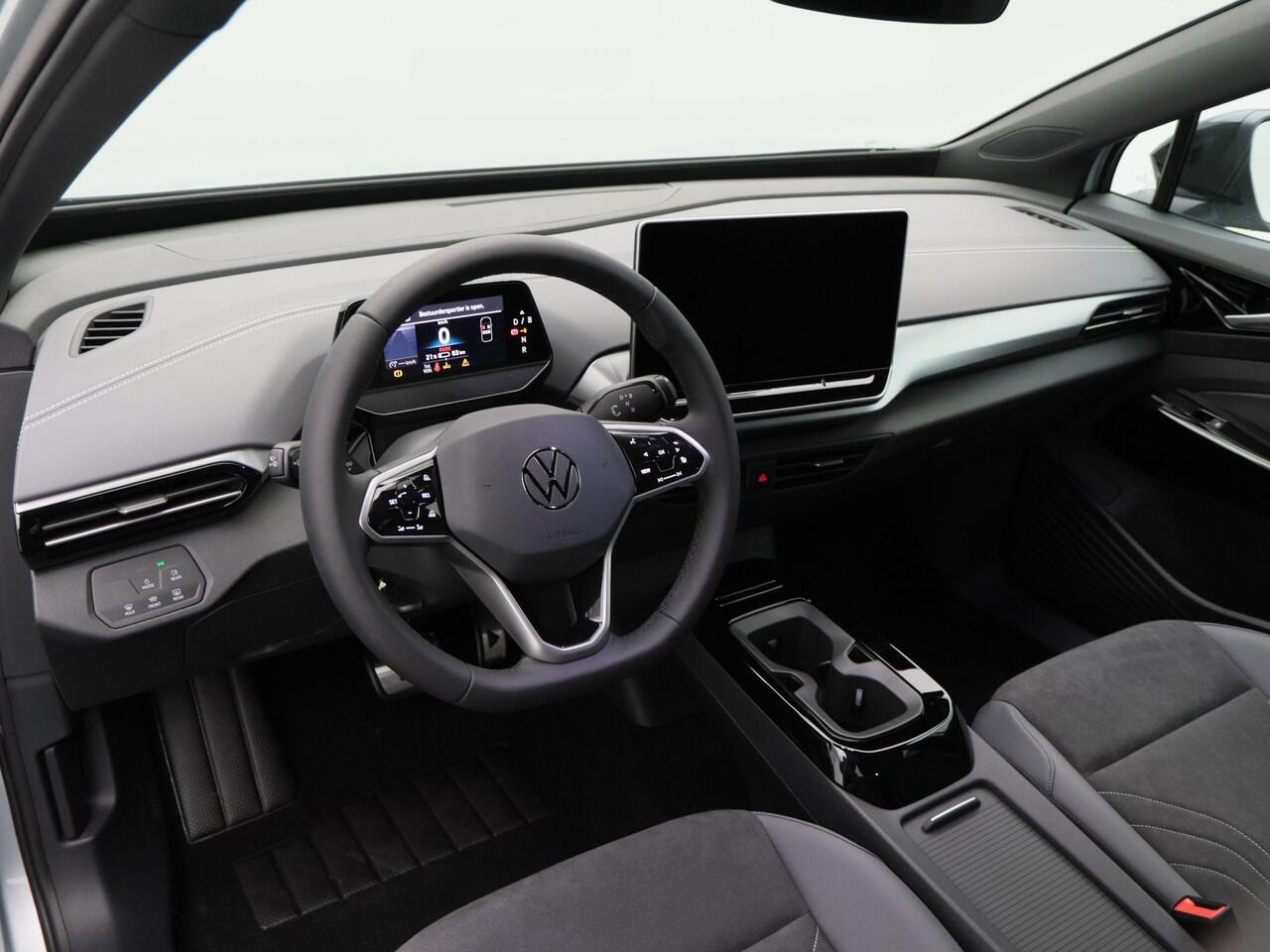 Volkswagen ID.4 Pro Limited Edition 77 kWh | Trekhaak | Stoel- & Stuurverwarming | Navigatie | Adaptieve Cruise Control |