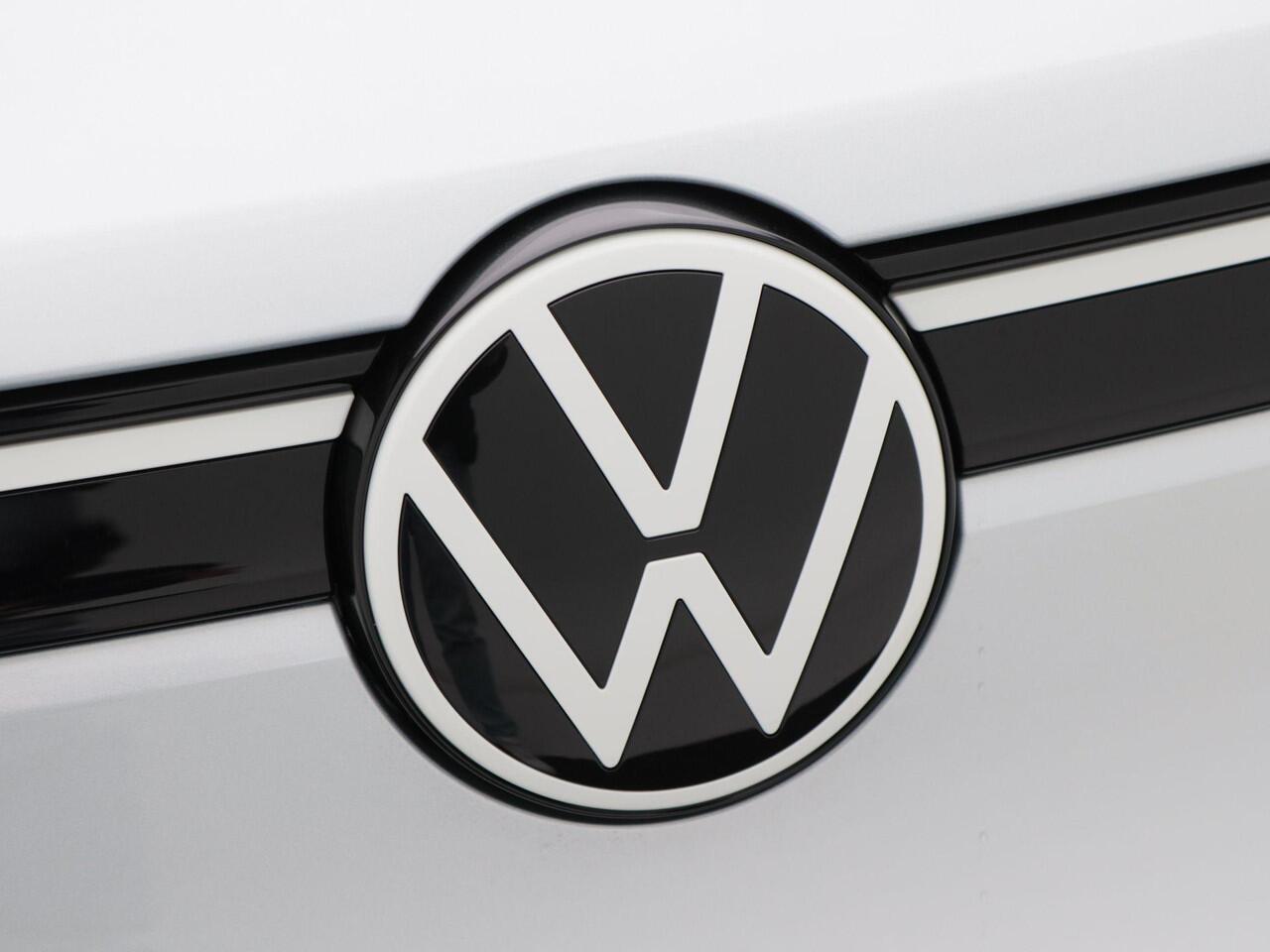 Volkswagen ID.4 Pro Limited Edition 77 kWh | Trekhaak | Stoel- & Stuurverwarming | Navigatie | Adaptieve Cruise Control |