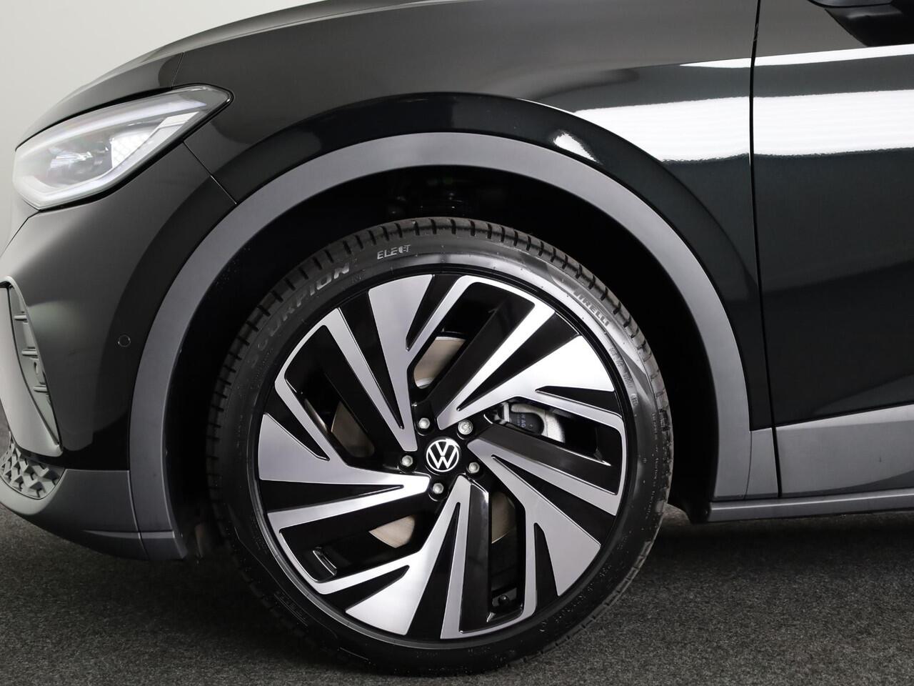 Volkswagen ID.4 Pro Limited Edition Plus 77 kWh accu 286 PK | 21" LM | 360 graden camera | Panoramadak | IQ.Light |