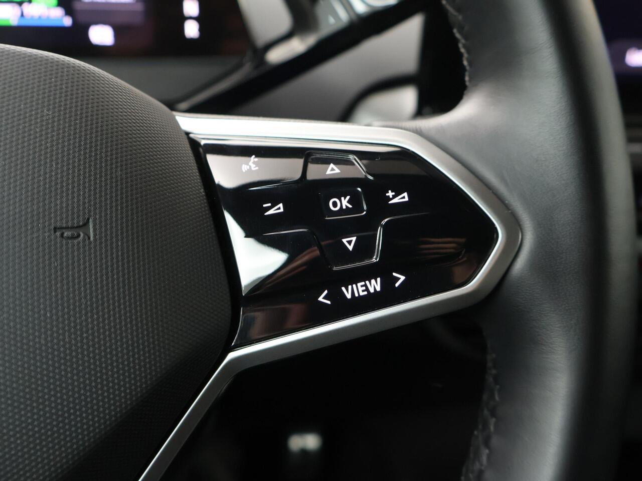 Volkswagen ID.5 Pro 77 kWh | 204 PK | SoH 93% | Matrix LED koplampen | Navigatiesysteem | Adaptive cruise control | 20" LM velgen |