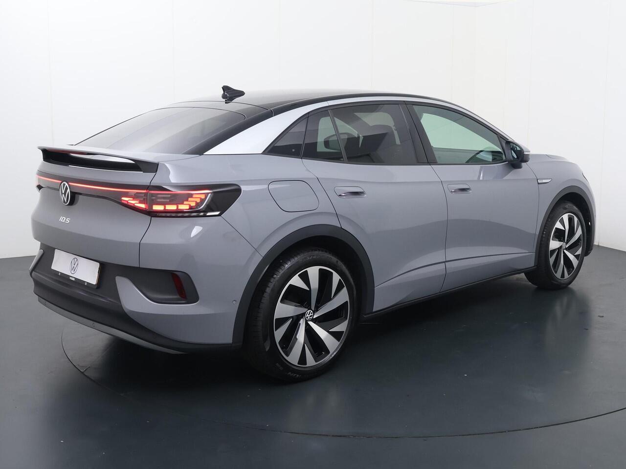 Volkswagen ID.5 Pro 77 kWh | 204 PK | SoH 93% | Matrix LED koplampen | Navigatiesysteem | Adaptive cruise control | 20" LM velgen |