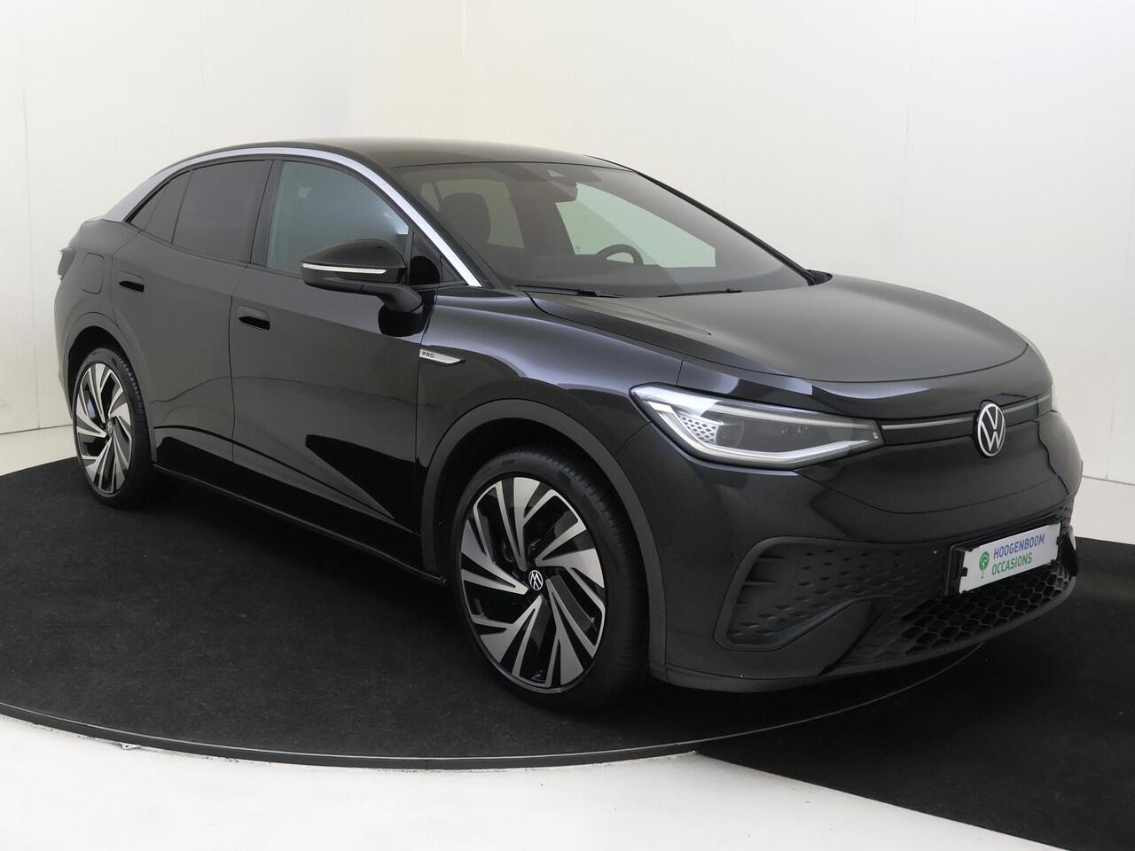 Volkswagen ID.5 Pro Advantage 77 kWh | Achteruitrijcamera | SoH 92% | 3-zone airco | Adaptieve cruise control | Keyless | CarPlay | Navigatie | Stoel- en stuurwielverwarming |