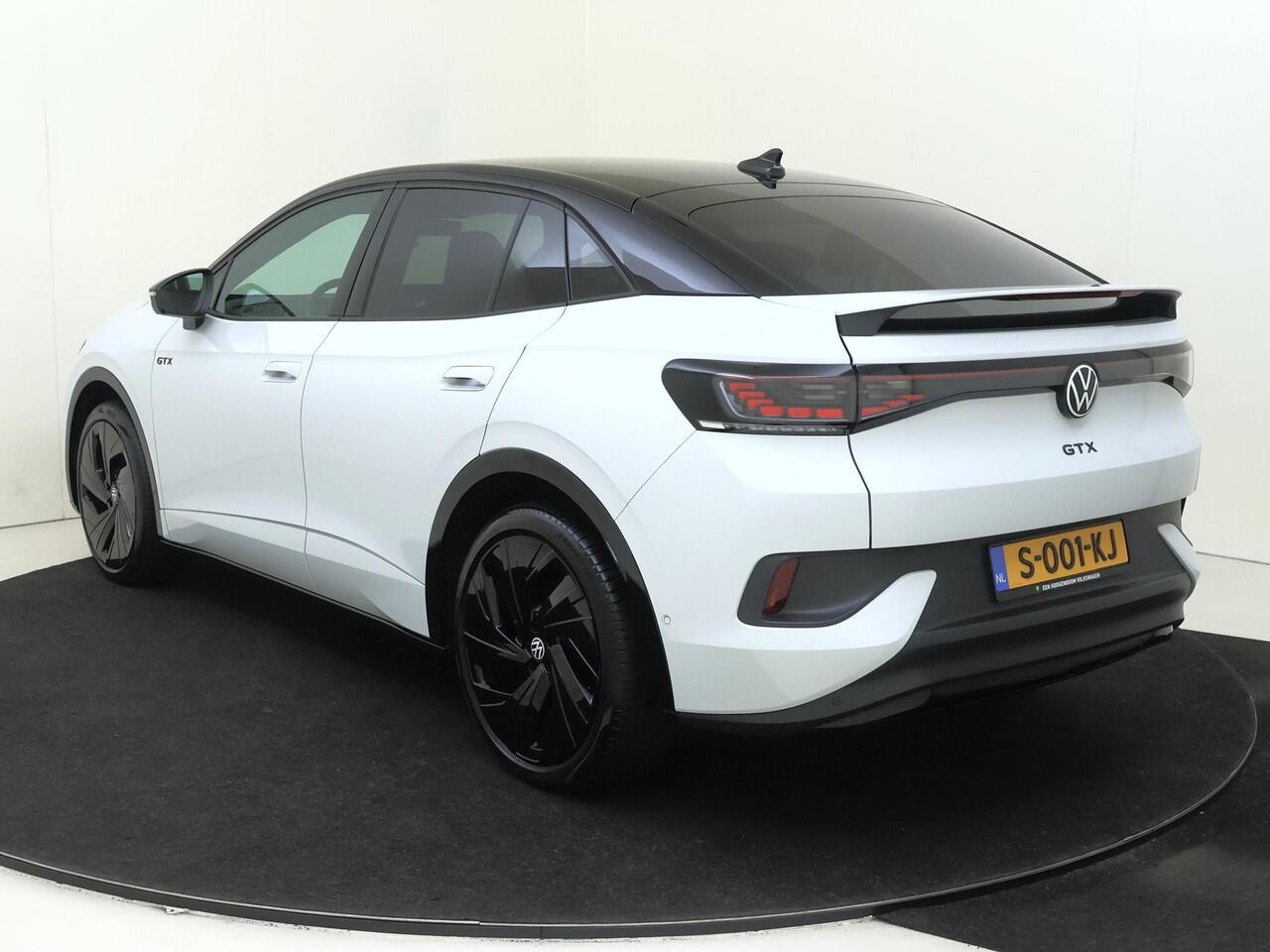 Volkswagen ID.5 GTX 77 kWh | Trekhaak | Warmtepomp | 360 camera | Dodehoek detectie | Keyless | Kuipstoelen voor | Adaptieve cruise control | Parkeerassistent |