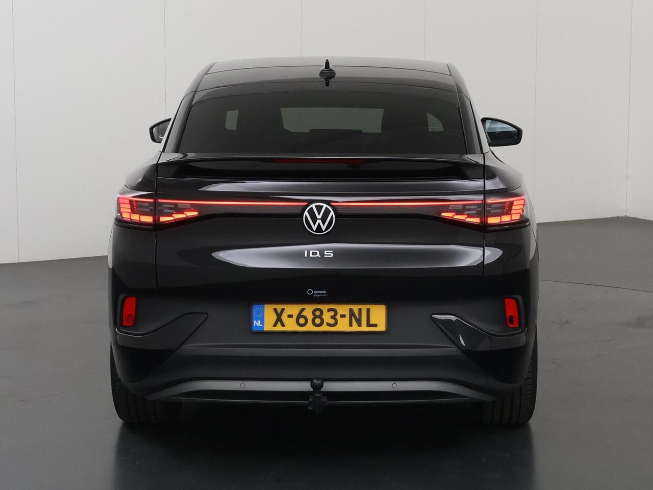 Volkswagen ID.5 Pro Advantage 77 kWh | SOH 95,4% | Elek. Trekhaak | Panoramadak | 360° Camera | Stoel/Stuurverwarming | HUD | Matrix LED Koplampen | Elek. Stoelen met Geheugen | Apple Carplay/Android Auto |