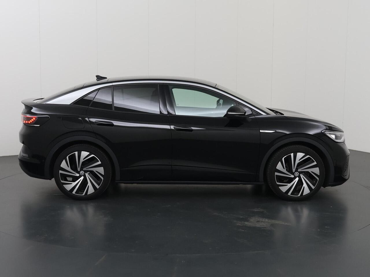 Volkswagen ID.5 Pro Advantage 77 kWh | SOH 95,4% | Elek. Trekhaak | Panoramadak | 360° Camera | Stoel/Stuurverwarming | HUD | Matrix LED Koplampen | Elek. Stoelen met Geheugen | Apple Carplay/Android Auto |