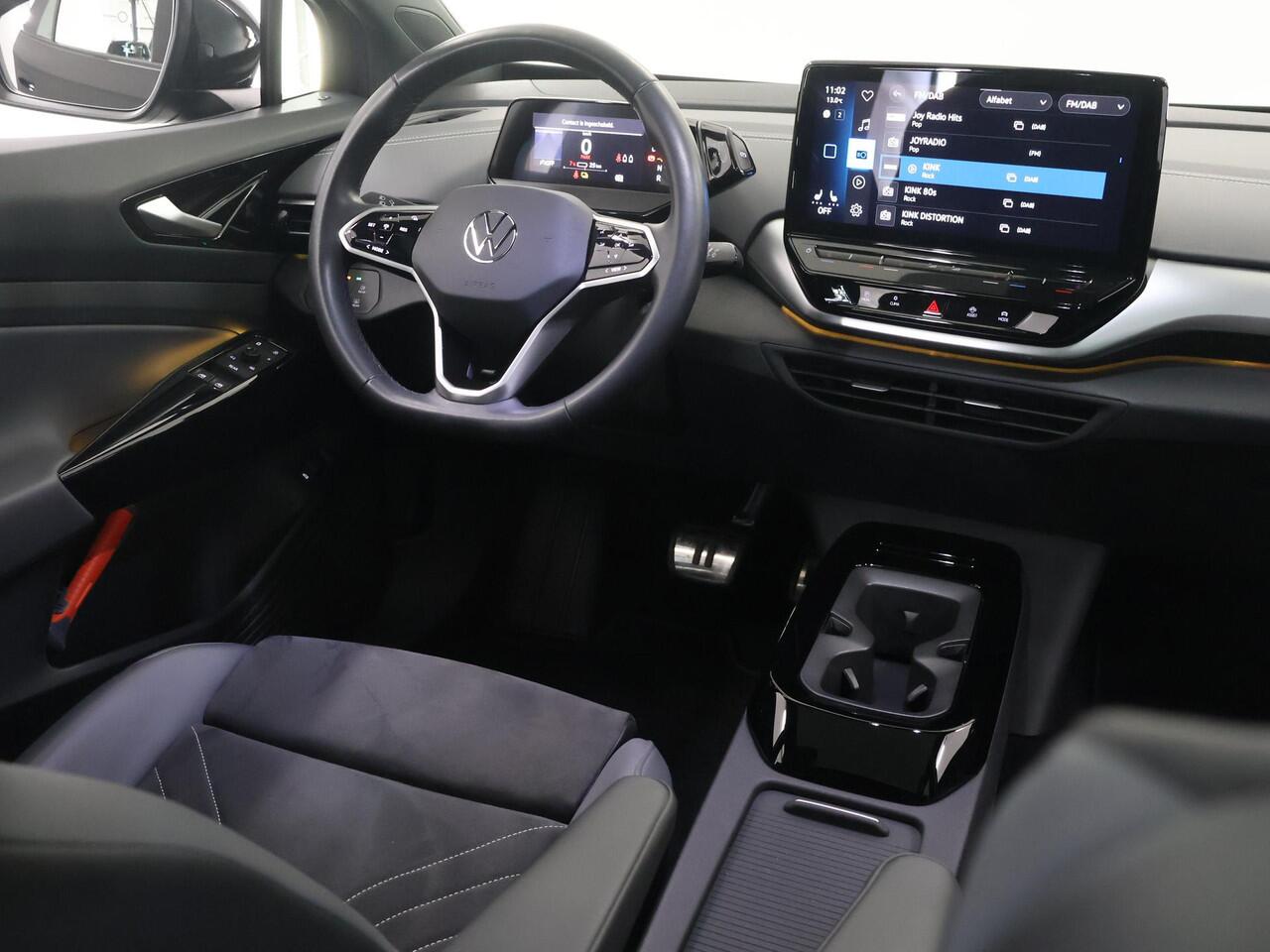 Volkswagen ID.5 Pro Advantage 77 kWh | SOH 95,4% | Elek. Trekhaak | Panoramadak | 360° Camera | Stoel/Stuurverwarming | HUD | Matrix LED Koplampen | Elek. Stoelen met Geheugen | Apple Carplay/Android Auto |