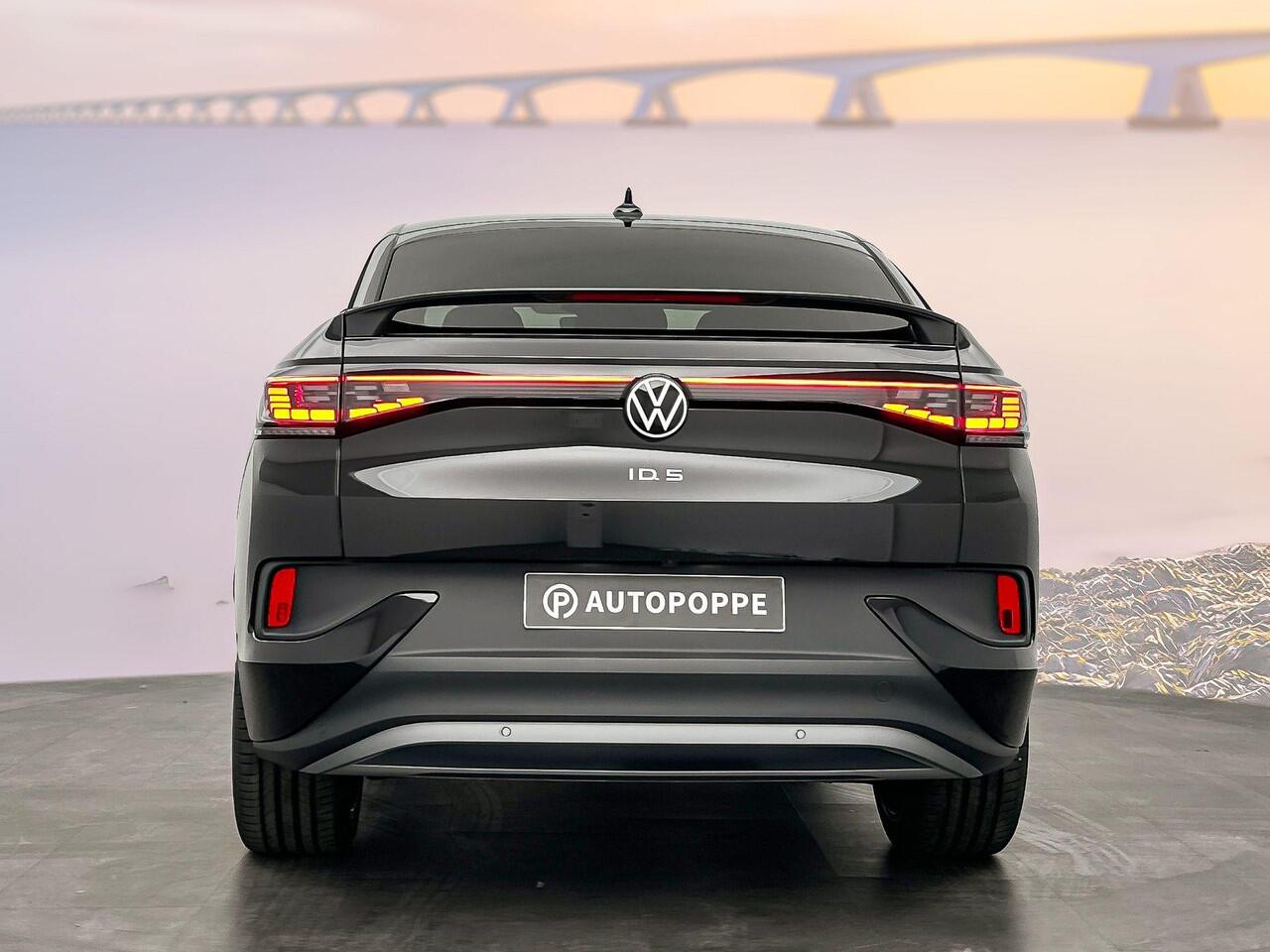 Volkswagen ID.5 Pro Business 77 kWh accu. 210 kW / 286 pk SUV Elek Warmtepomp - Actieradiusoptimalisatie