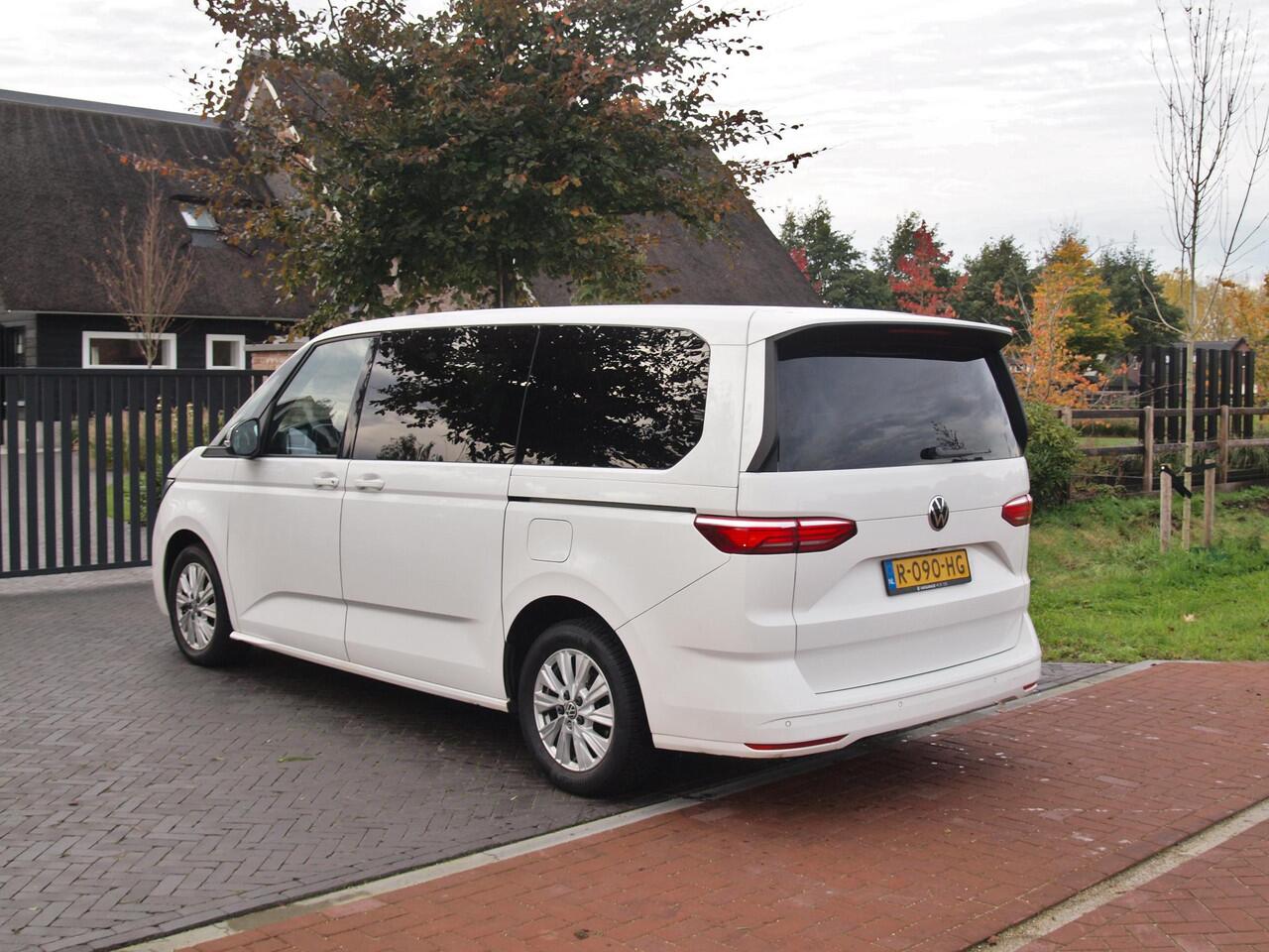 Volkswagen MULTIVAN 1.4 eHybrid L2H1 Life | 7-persoons | Camera | Cruise Control | Apple Carplay | NL-Auto |