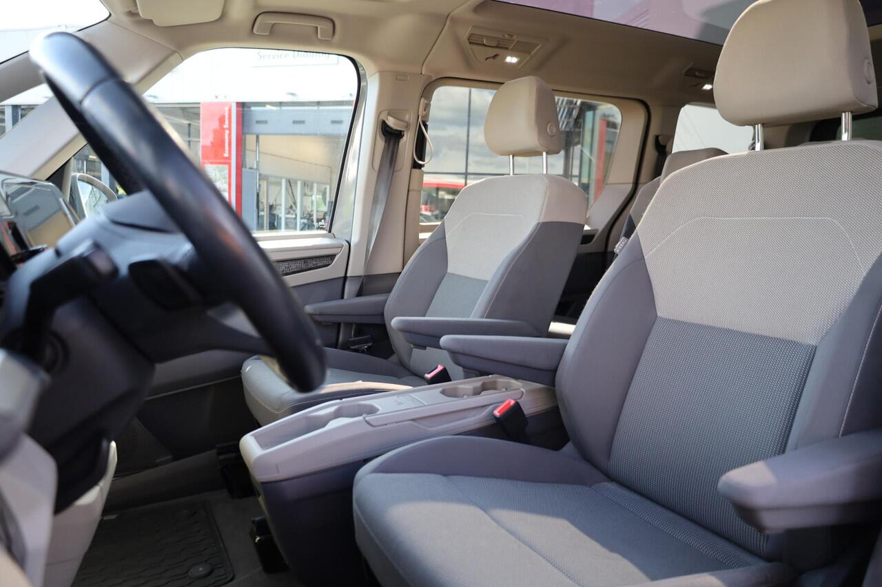 Volkswagen MULTIVAN 1.4 eHybrid L1H1 Style PL ¤1177 p/m* 7p, 7 zits, Panoramadak, Adaptief onderstel, elektrische achterklep, head up! display, assistentie pakket plus, dodehoek sensor side assist, stuurwiel verwarming, rondom zicht camera, IQ Matrix, acc 18" LMV, privacy gl