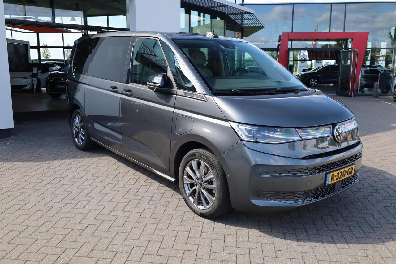 Volkswagen MULTIVAN 1.4 eHybrid L1H1 Style PL ¤1177 p/m* 7p, 7 zits, Panoramadak, Adaptief onderstel, elektrische achterklep, head up! display, assistentie pakket plus, dodehoek sensor side assist, stuurwiel verwarming, rondom zicht camera, IQ Matrix, acc 18" LMV, privacy gl