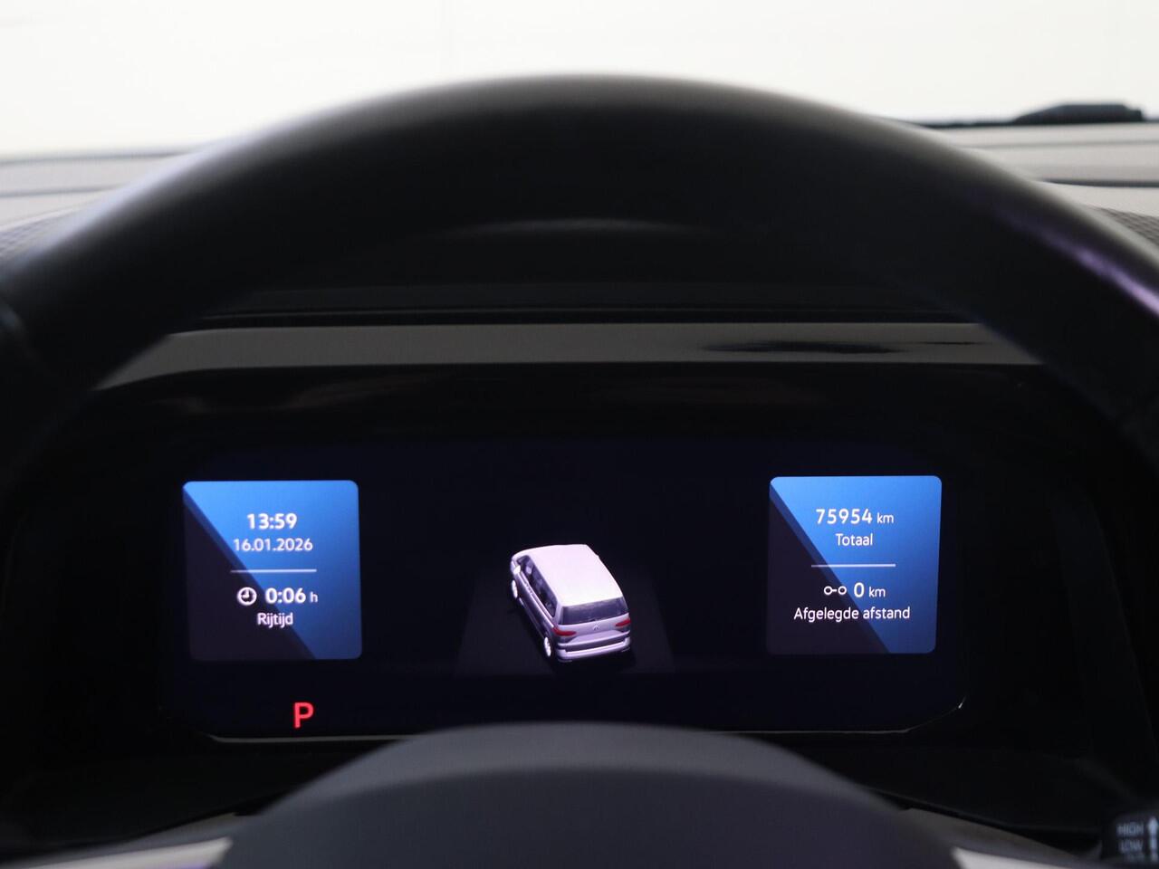 Volkswagen MULTIVAN 1.4 eHybrid L2 Style 6 versnellingen DSG | SoH 94% | 7p | Parkeerassistent | Stoelverwarming | Achteruitrijcamera | Navigatie | 3-zone airco | CarPlay |