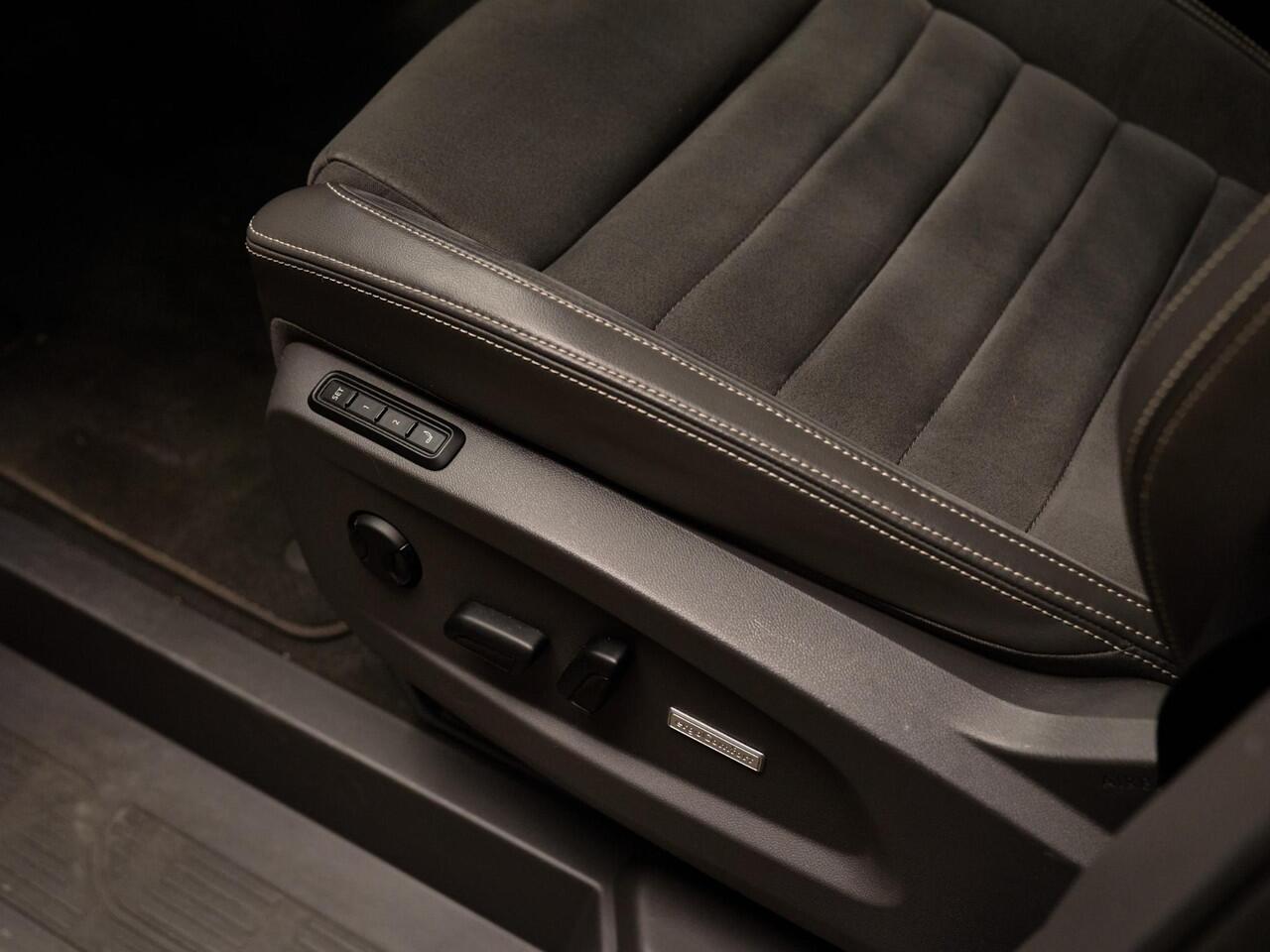 Volkswagen MULTIVAN 1.4 eHybrid L1H1 Energetic, 7p., pano, matrix-LED, 360° camera, HUD, ACC, privacy, keyless, dealeroh.