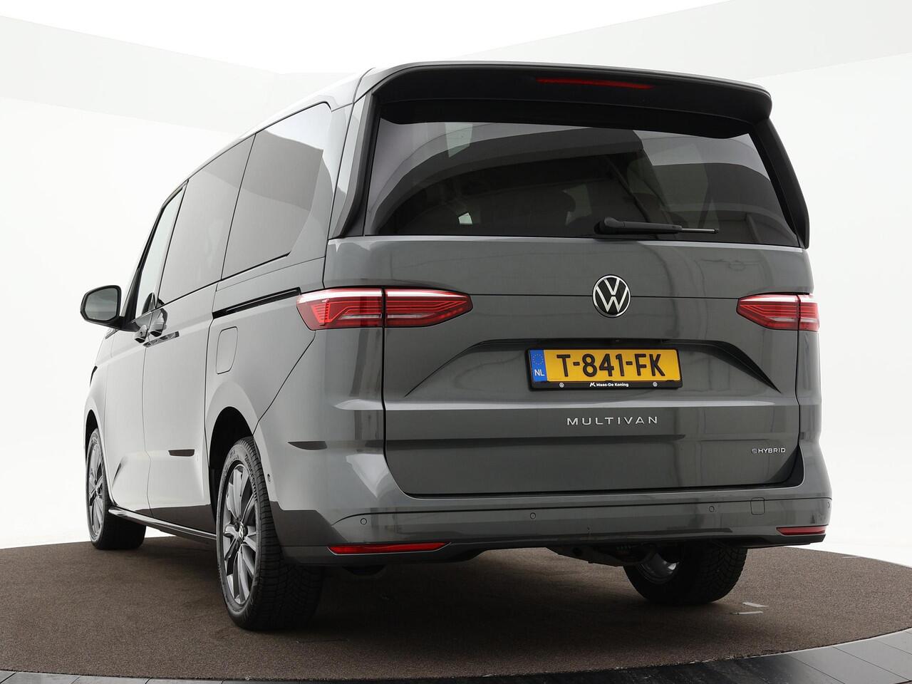 Volkswagen MULTIVAN 1.4 218pk DSG eHybrid L2H1 Life Business 7p. · Panoramadak · Apple/Android Car Play · IQ.Light · Navigatie · Camera · 7 Persoons · Elek. Achterklep · 18'' Inch · Garantie t/m 23-06-2027 of 150.000km