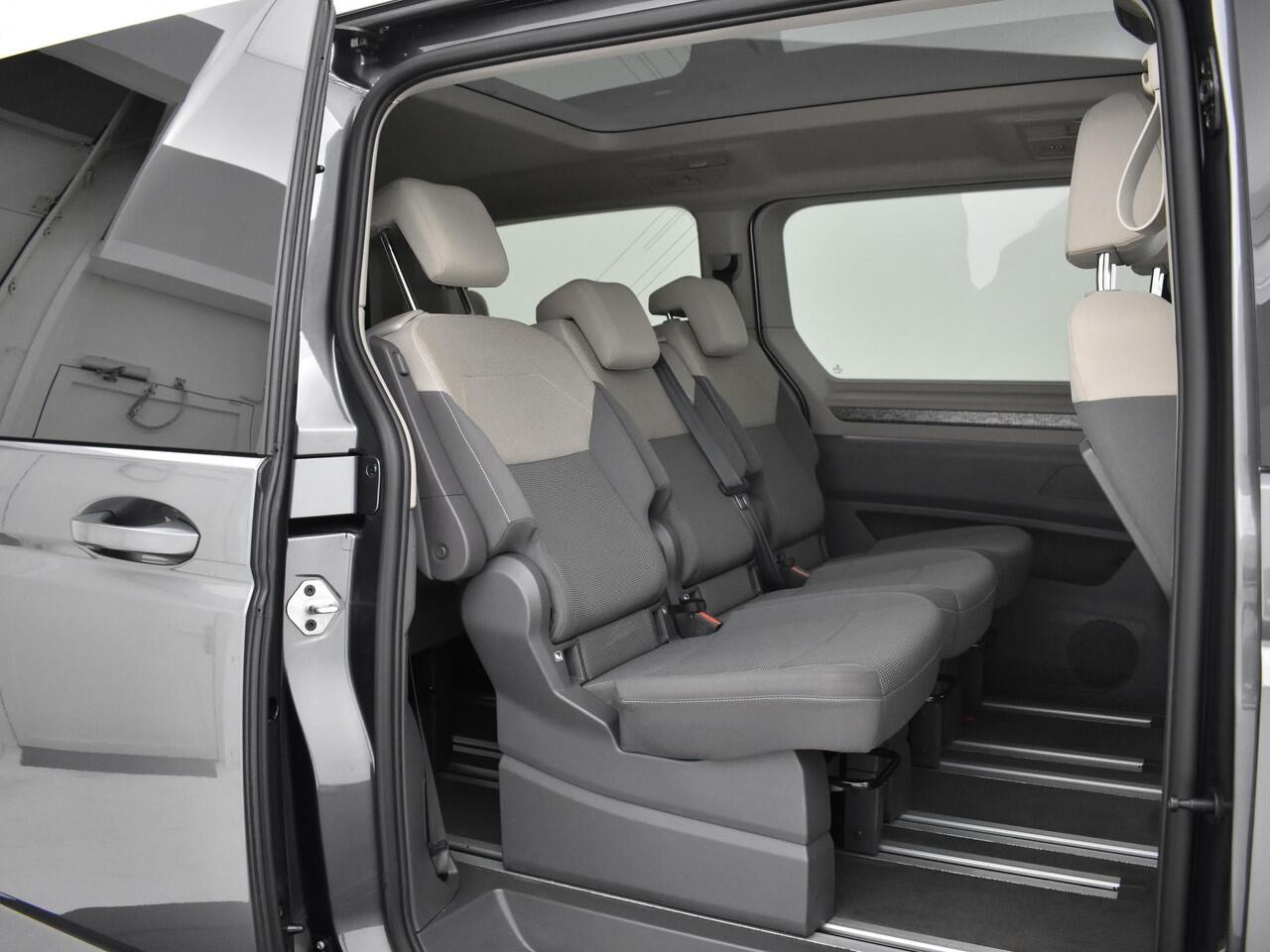 Volkswagen MULTIVAN 1.4 218pk DSG eHybrid L2H1 Life Business 7p. · Panoramadak · Apple/Android Car Play · IQ.Light · Navigatie · Camera · 7 Persoons · Elek. Achterklep · 18'' Inch · Garantie t/m 23-06-2027 of 150.000km