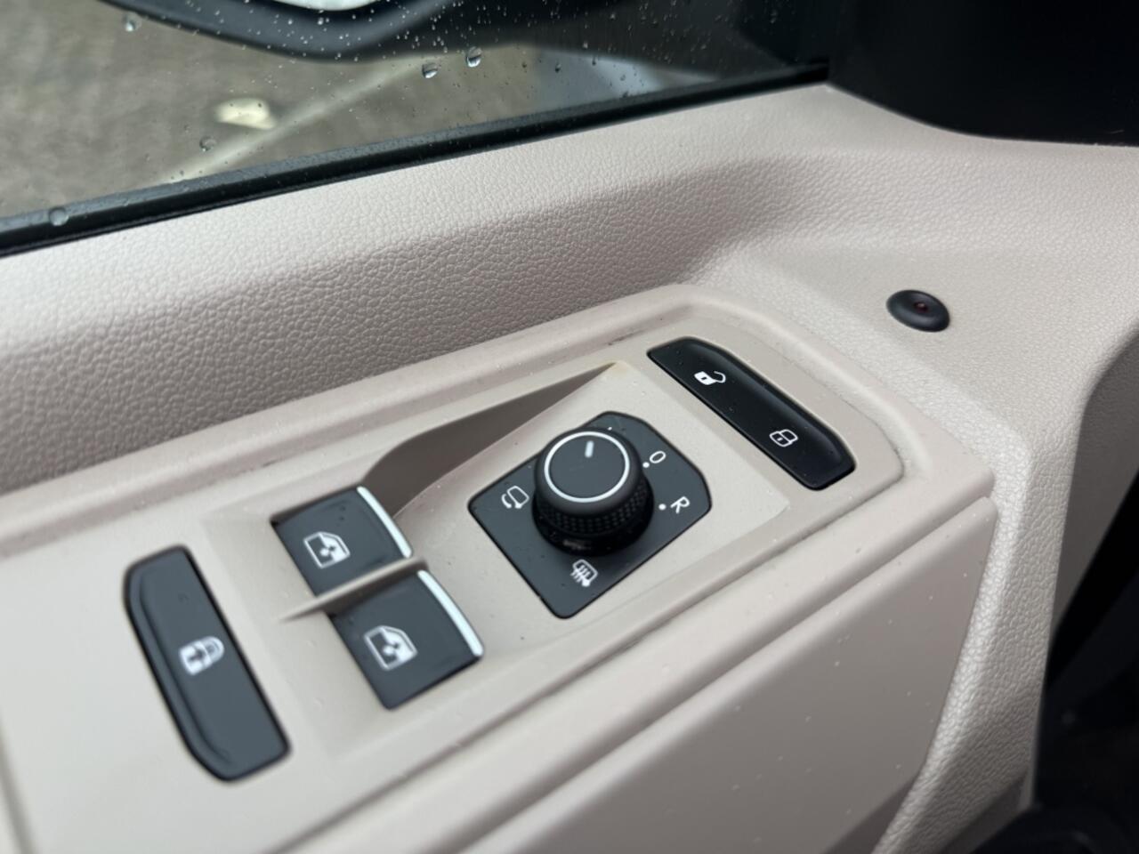 Volkswagen MULTIVAN 1.4 eHyb. L2H1 Style 7p. | Panoramadak | Trekhaak | ACC