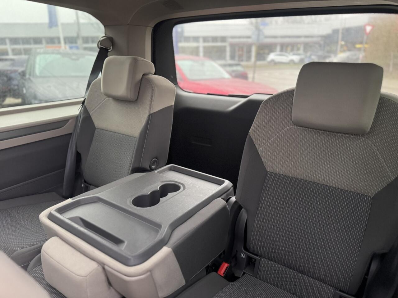 Volkswagen MULTIVAN 1.4 eHyb. L2H1 Style 7p. | Panoramadak | Trekhaak | ACC