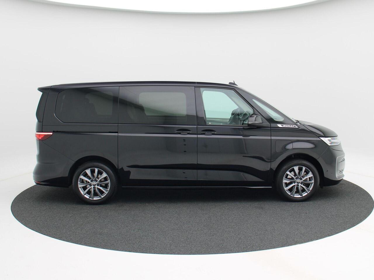 Volkswagen MULTIVAN 1.4 eHybrid L2 Bulli Edition | 7-Persoons | Panoramadak | Trekhaak | Adaptive Cruise | Carplay | Camera | Navigatie | Stoelverwarming | 18 inch | 35.946 Km!!