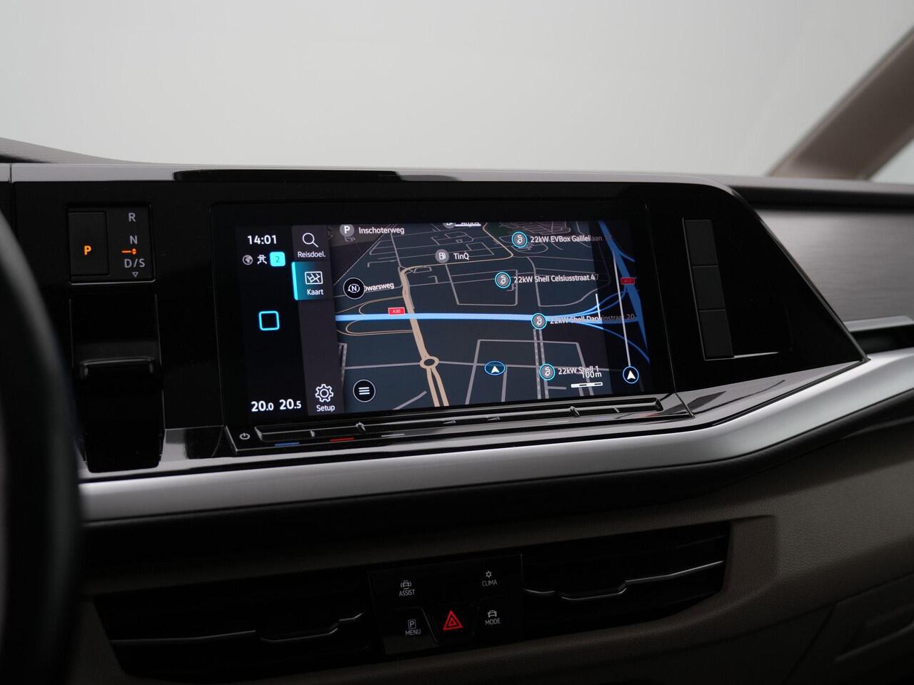 Volkswagen MULTIVAN 1.4 eHybrid 218 pk DSG L2H1 6-pers. | Panoramadak | Trekhaak | Achteruitrijcamera | Navigatie | Adaptive Cruise