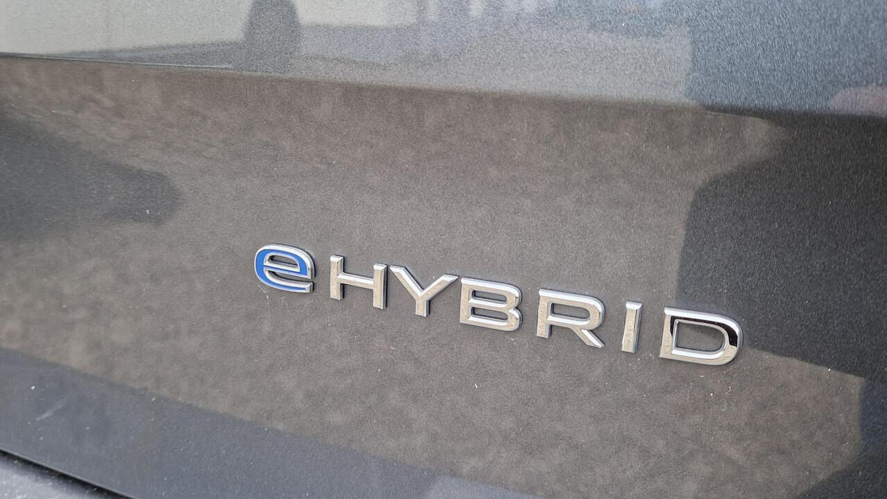 Volkswagen MULTIVAN 1.4 eHybrid L2H1 Life Business