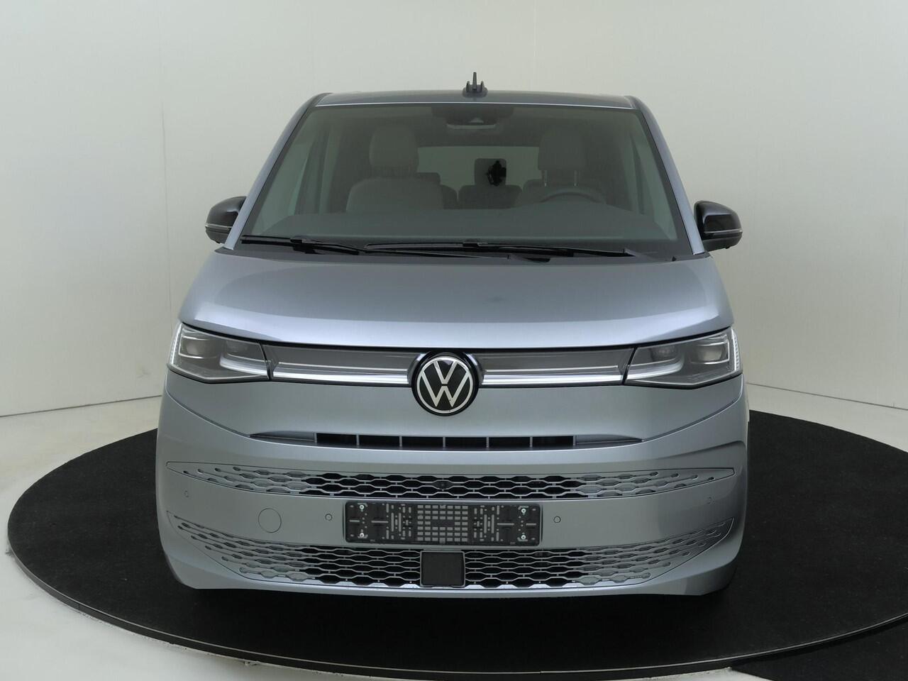 Volkswagen MULTIVAN Bulli L2 1.5 Ehybrid 180kW 245 pk DSG 4 motion | Easy Open Paket Basis | Multifunctionele verschuifbare tafel in passagiersruimte | Navigatiesysteem '' Discover Pro'' | Privacy Plus glas (90%) vanaf B-stijl |