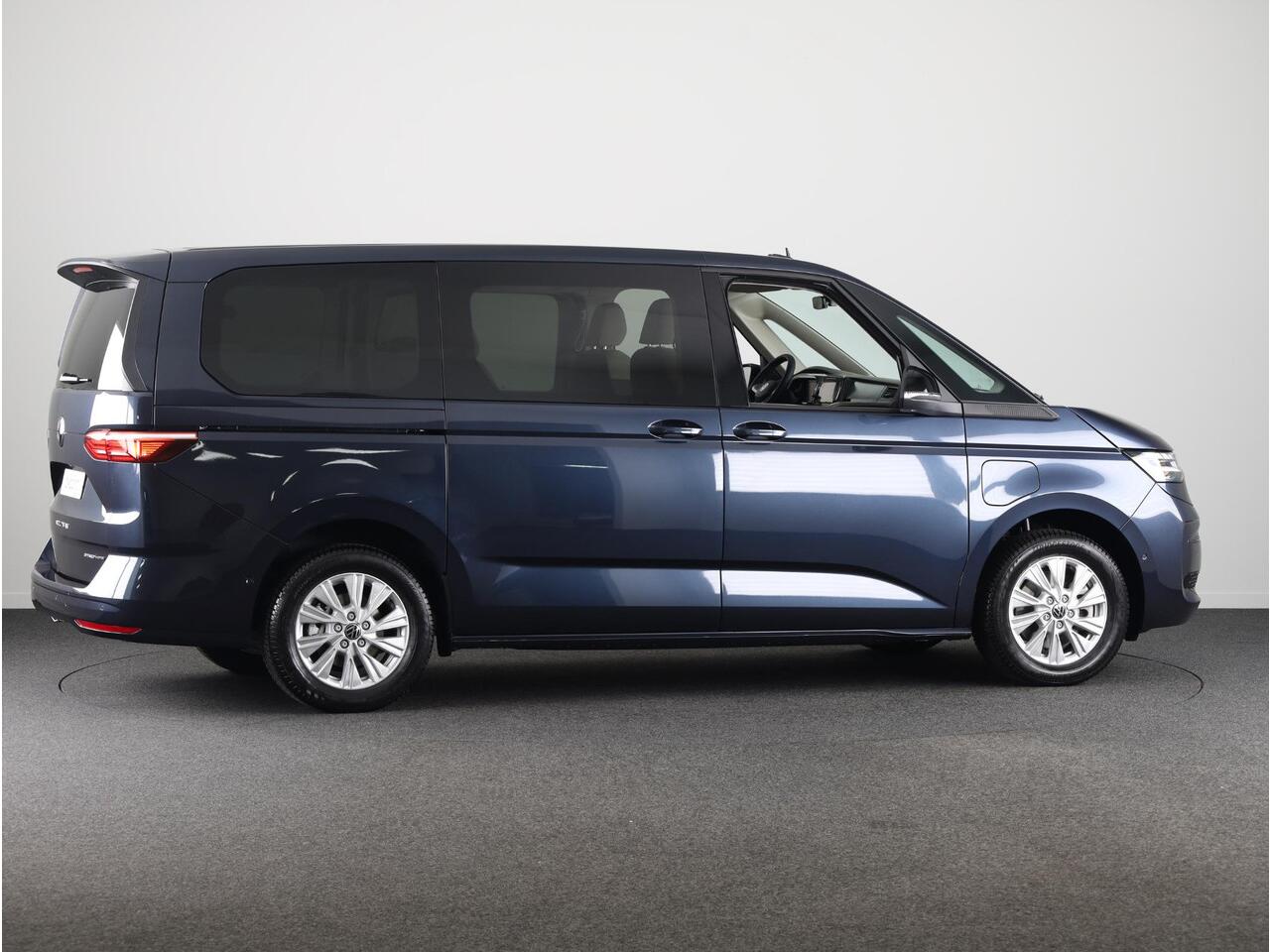 Volkswagen MULTIVAN Bedrijfswagens Economy Business L2 1.5 eHybrid EU6 180 kW (245pk) Dubbele cabine Snoeks