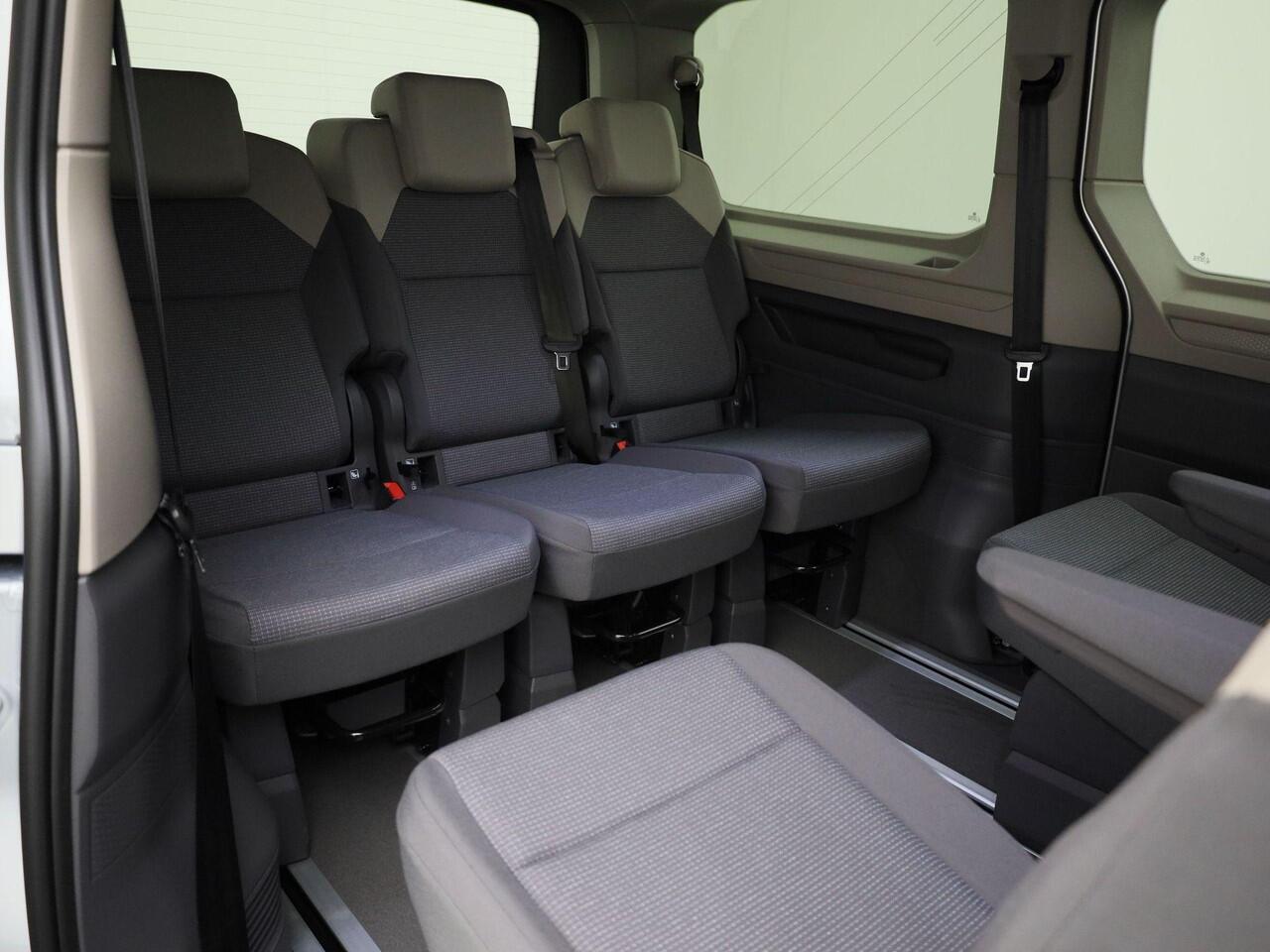 Volkswagen MULTIVAN 1.5 eHybrid DSG 4Motion Economy Business L2 700875