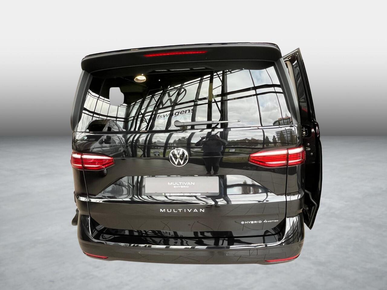 Volkswagen MULTIVAN Economy Business L2 1.5 Ehybrid 180kW DSG 4 motion | Familie pakket | We connect We connect Plus | 17'' lichtmetalen velgen | wegklapbare trekhaak, met elektrische ontgrendeling |