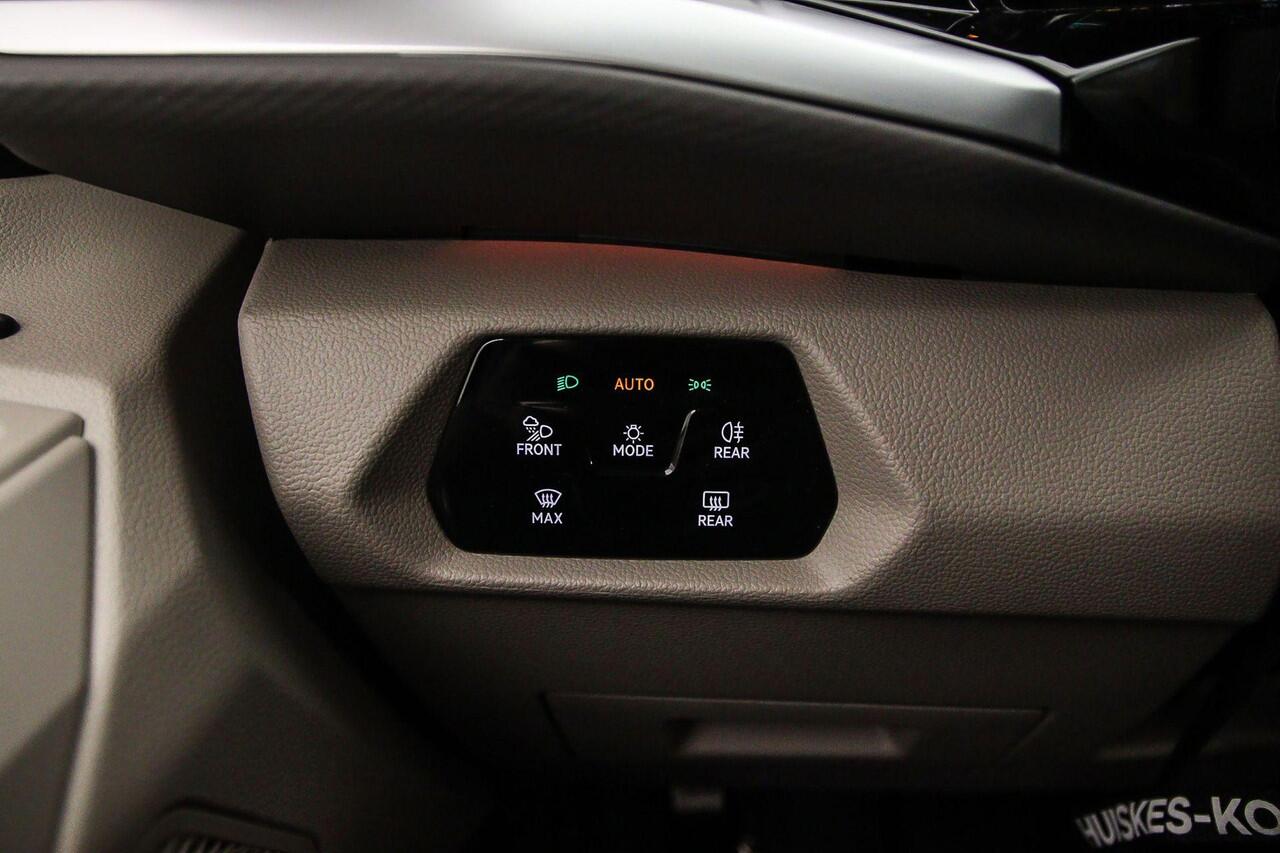 Volkswagen MULTIVAN 1.5 245pk DSG eHybrid L2 Bulli Edition 4Motion > ¤ 2.500,= Inruilpremie < | Trekhaak | 7-zits Premium zitopstelling |