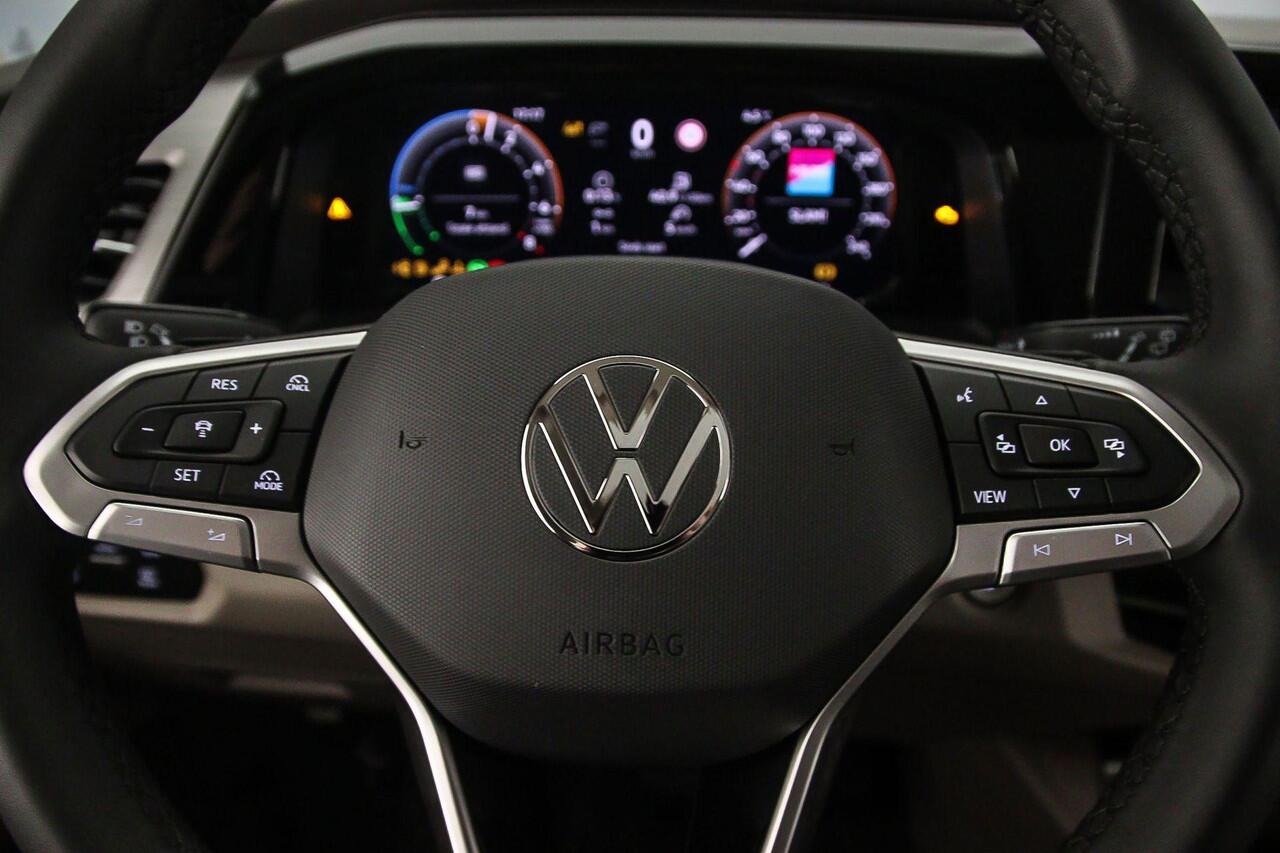 Volkswagen MULTIVAN 1.5 245pk DSG eHybrid L2 Bulli Edition 4Motion > ¤ 2.500,= Inruilpremie < | Trekhaak | 7-zits Premium zitopstelling |