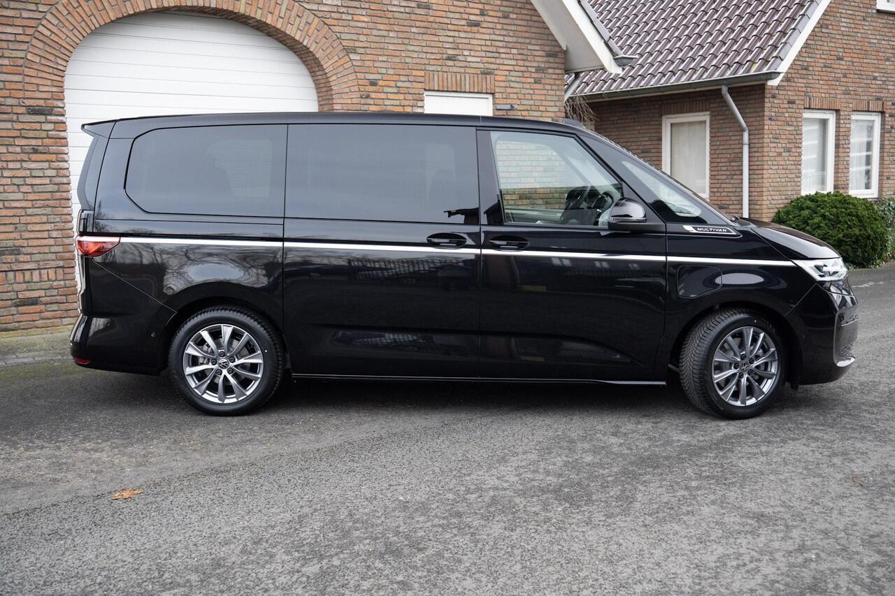 Volkswagen MULTIVAN 1.5 e-hybrid Style L2 4-Motion Panoramadak DCC Leder Trekhaak Area view