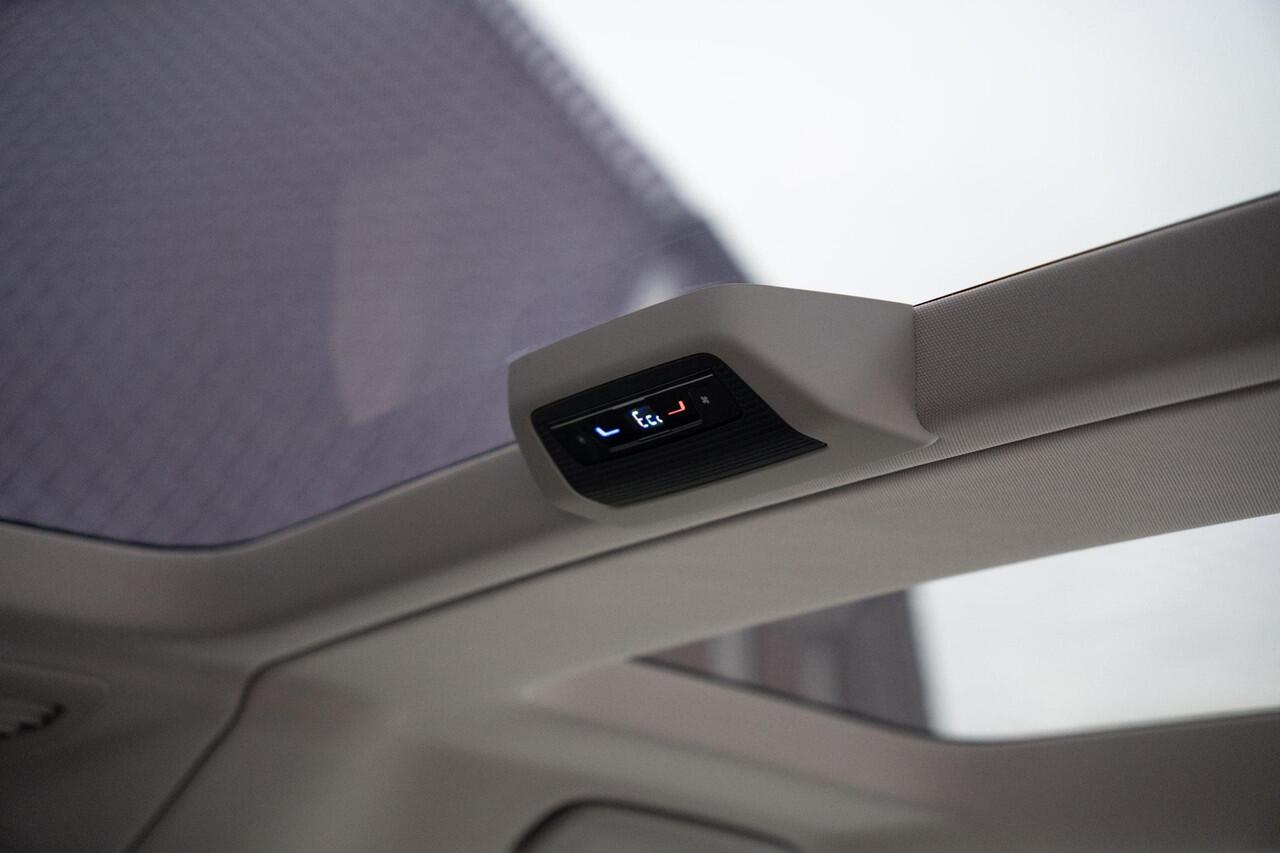 Volkswagen MULTIVAN 1.5 e-hybrid Style L2 4-Motion Panoramadak DCC Leder Trekhaak Area view