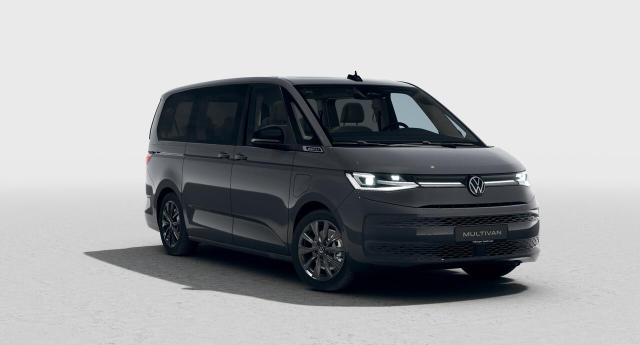 Volkswagen MULTIVAN 1.5 TSI 245pk DSG eHybrid L2 Bulli Edition 4Motion | Adaptieve Cruise Control | Stoelverwarming | Trekhaak | Prijs is incl. Voor Mekaar Deal á ¤2000 incl. btw |
