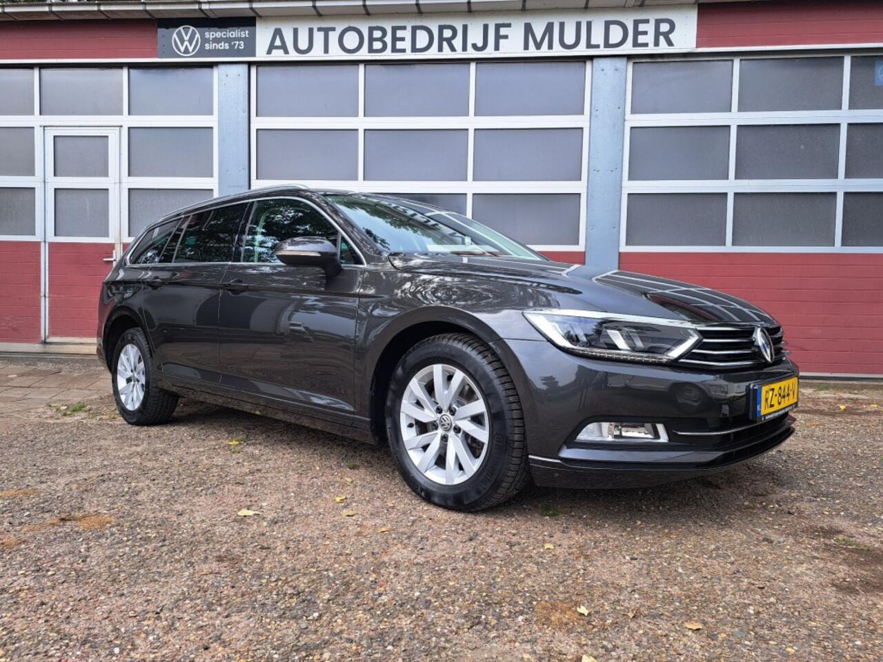 Volkswagen PASSAT Variant 1.6 TDI 120 Pk Bmt Comfortl. Bs ECC PDC