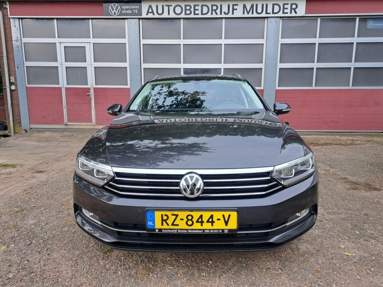 Volkswagen PASSAT Variant 1.6 TDI 120 Pk Bmt Comfortl. Bs ECC PDC